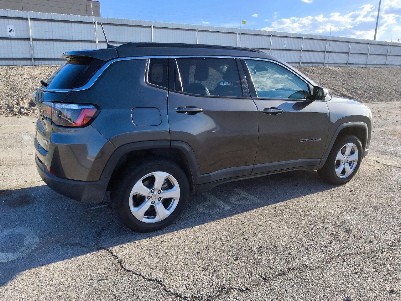2020 Jeep Compass, Latitude