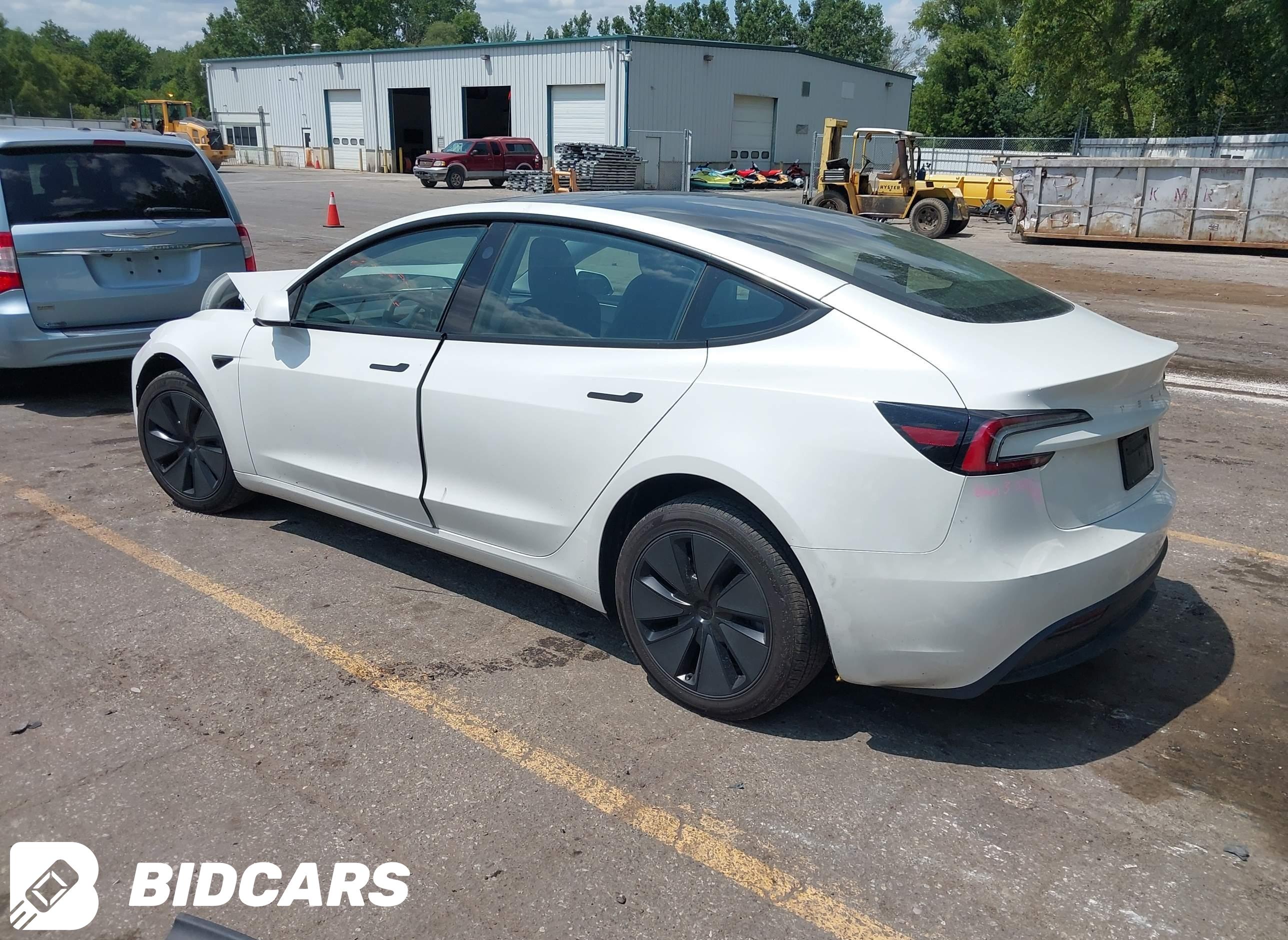2025 Tesla Model 3, Long Rang...