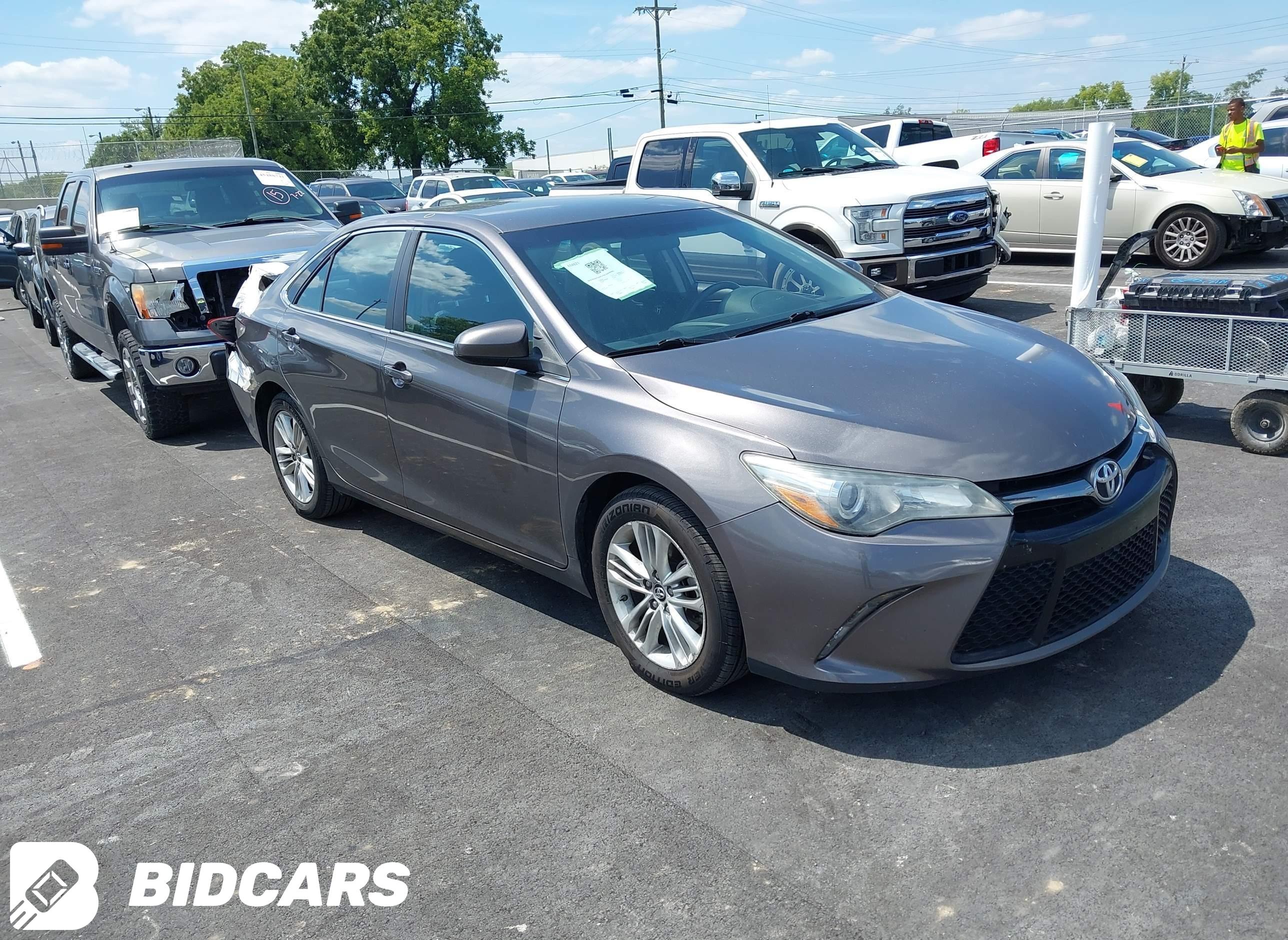 2015 Toyota Camry, SE