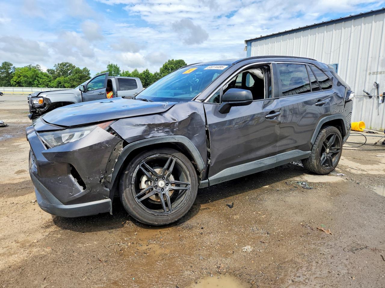 2020 Toyota RAV4, LE