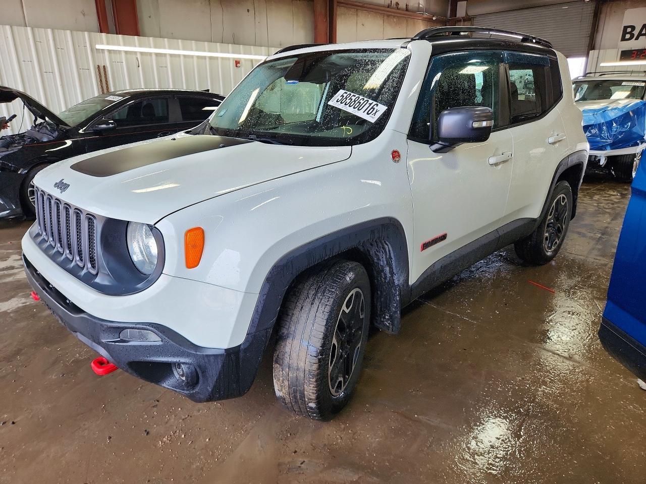 2016 Jeep Renegade, Trailhawk