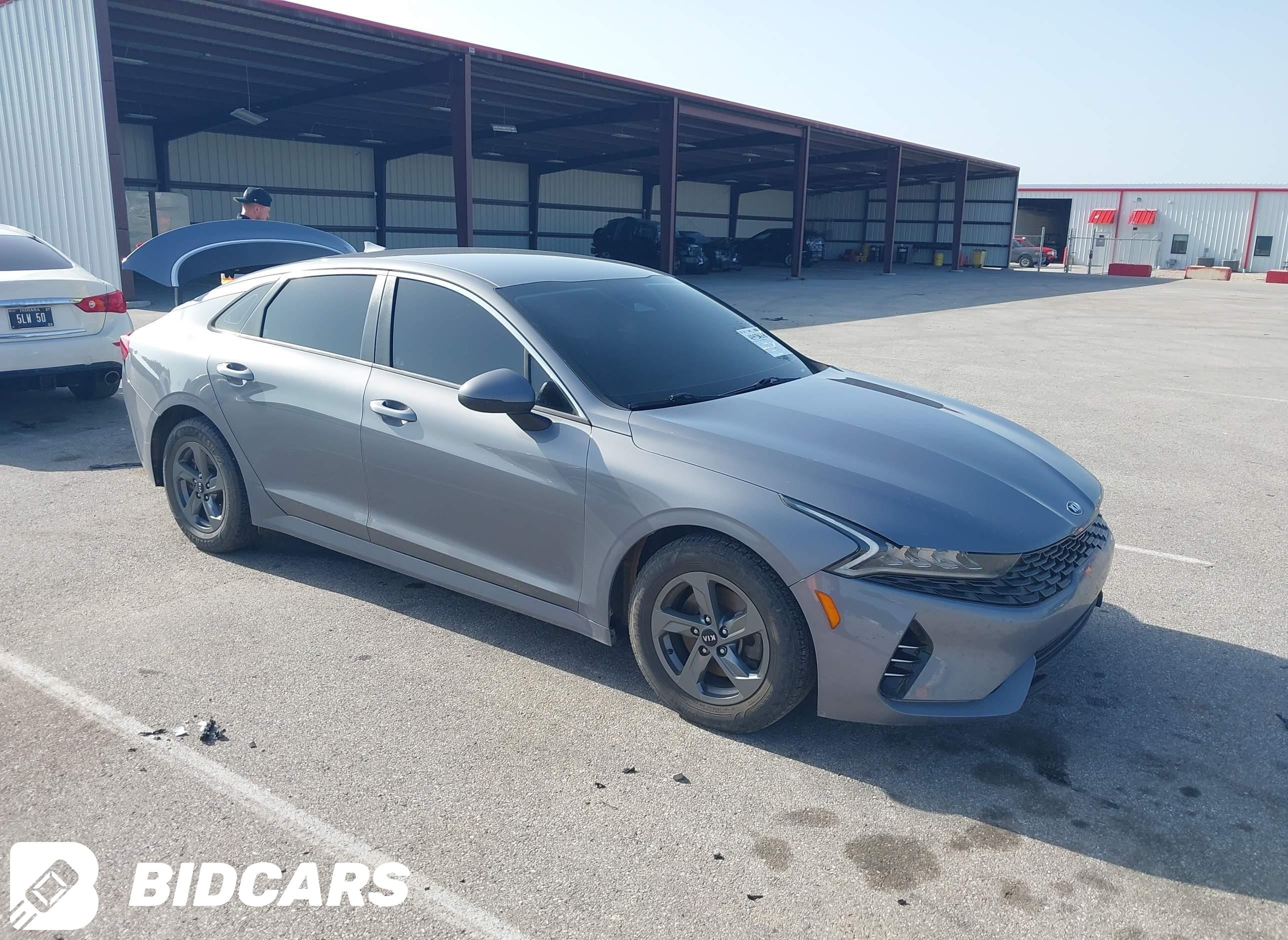 2021 KIA K5, LX