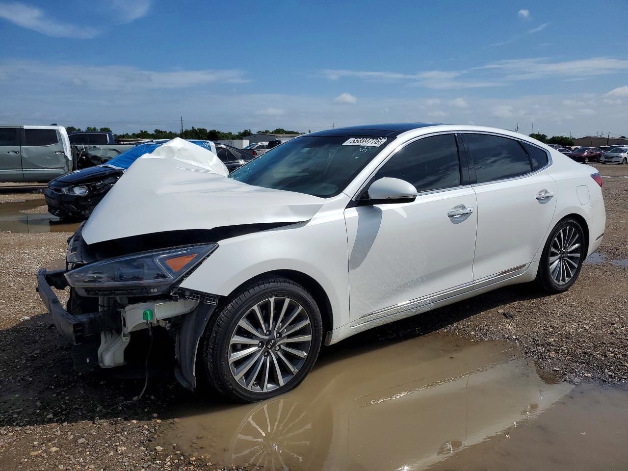 2017 KIA Cadenza, Premium