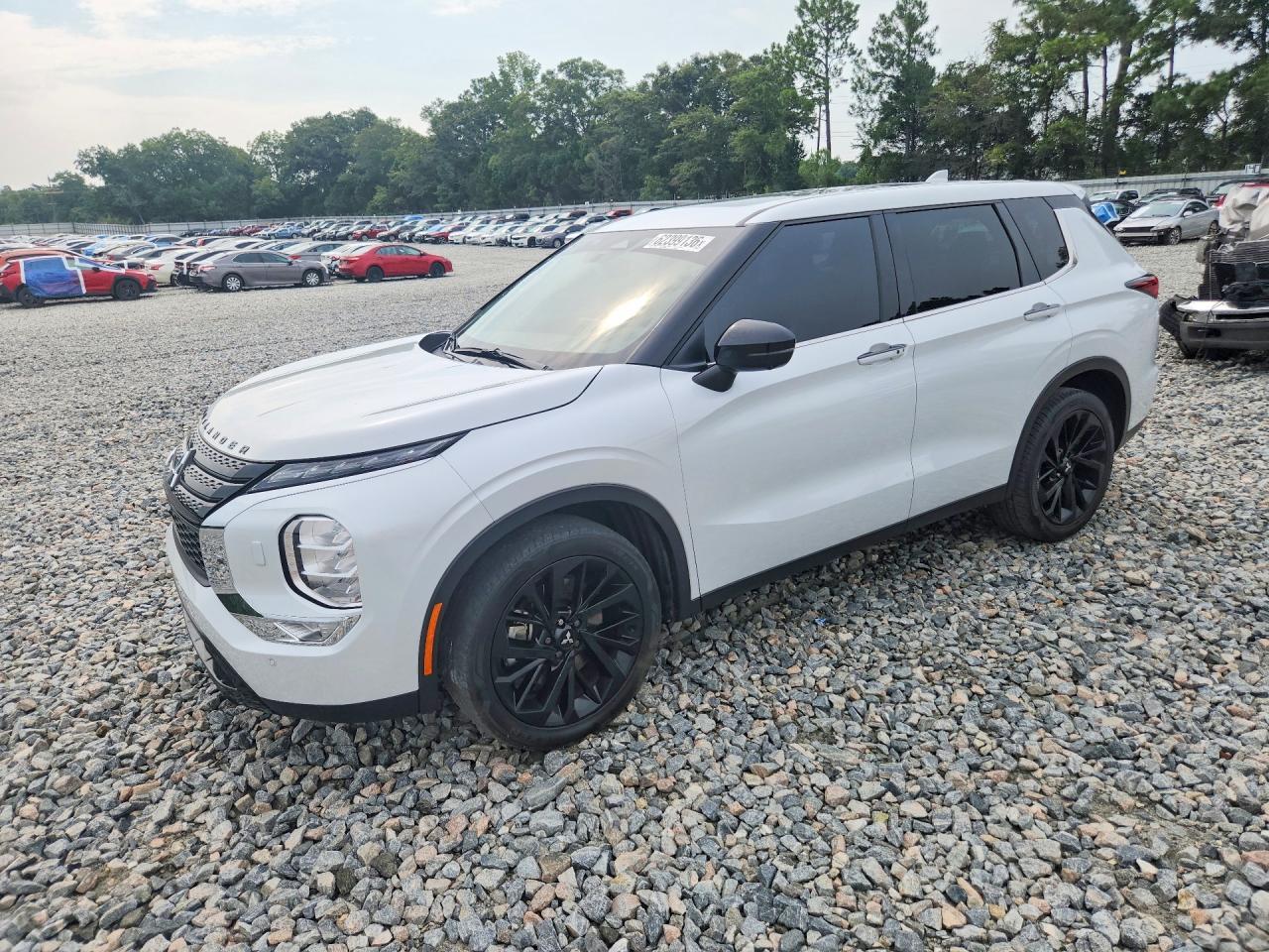 2023 Mitsubishi Outlander, Sel