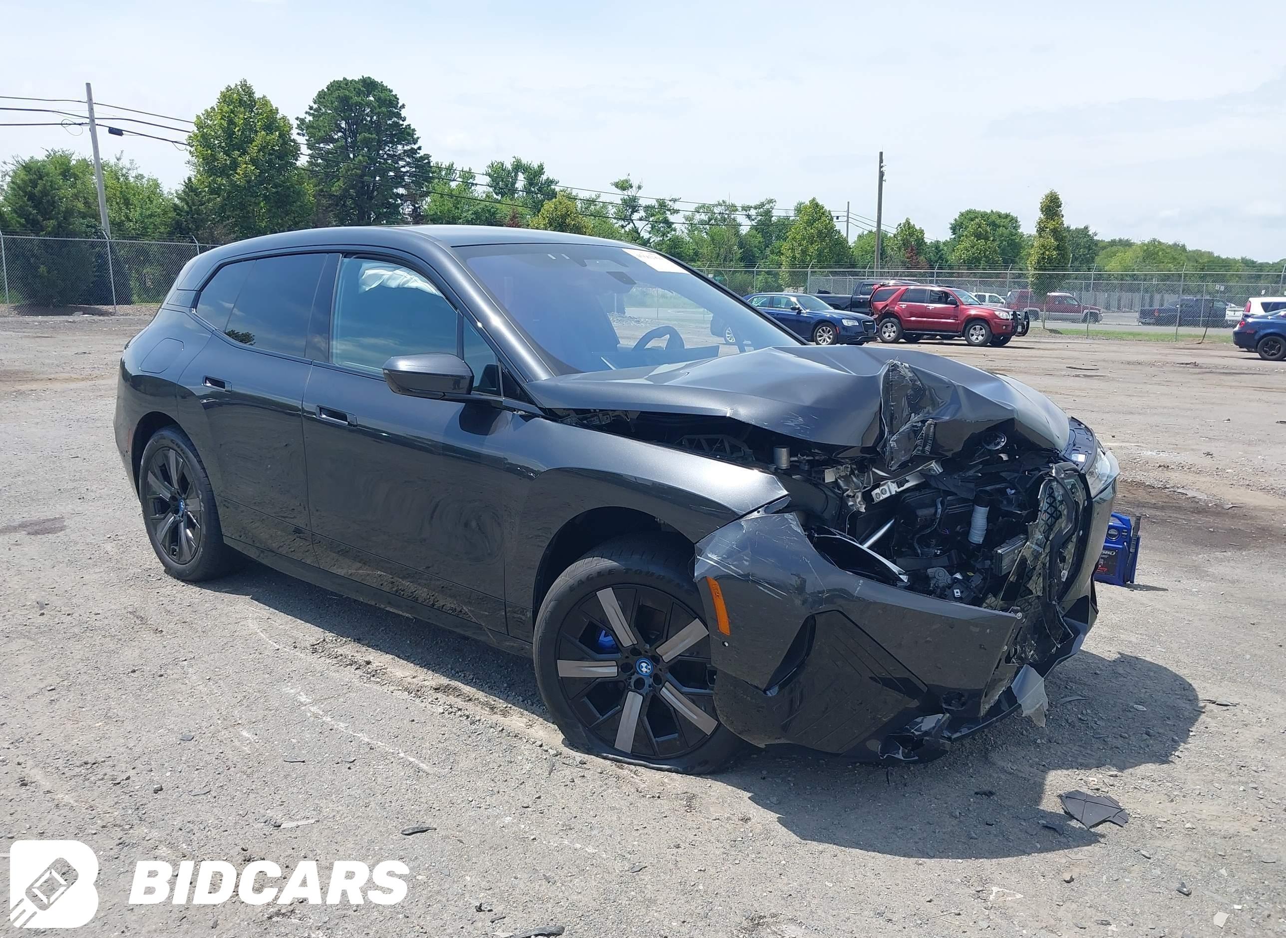 2025 BMW IX, Xdrive50