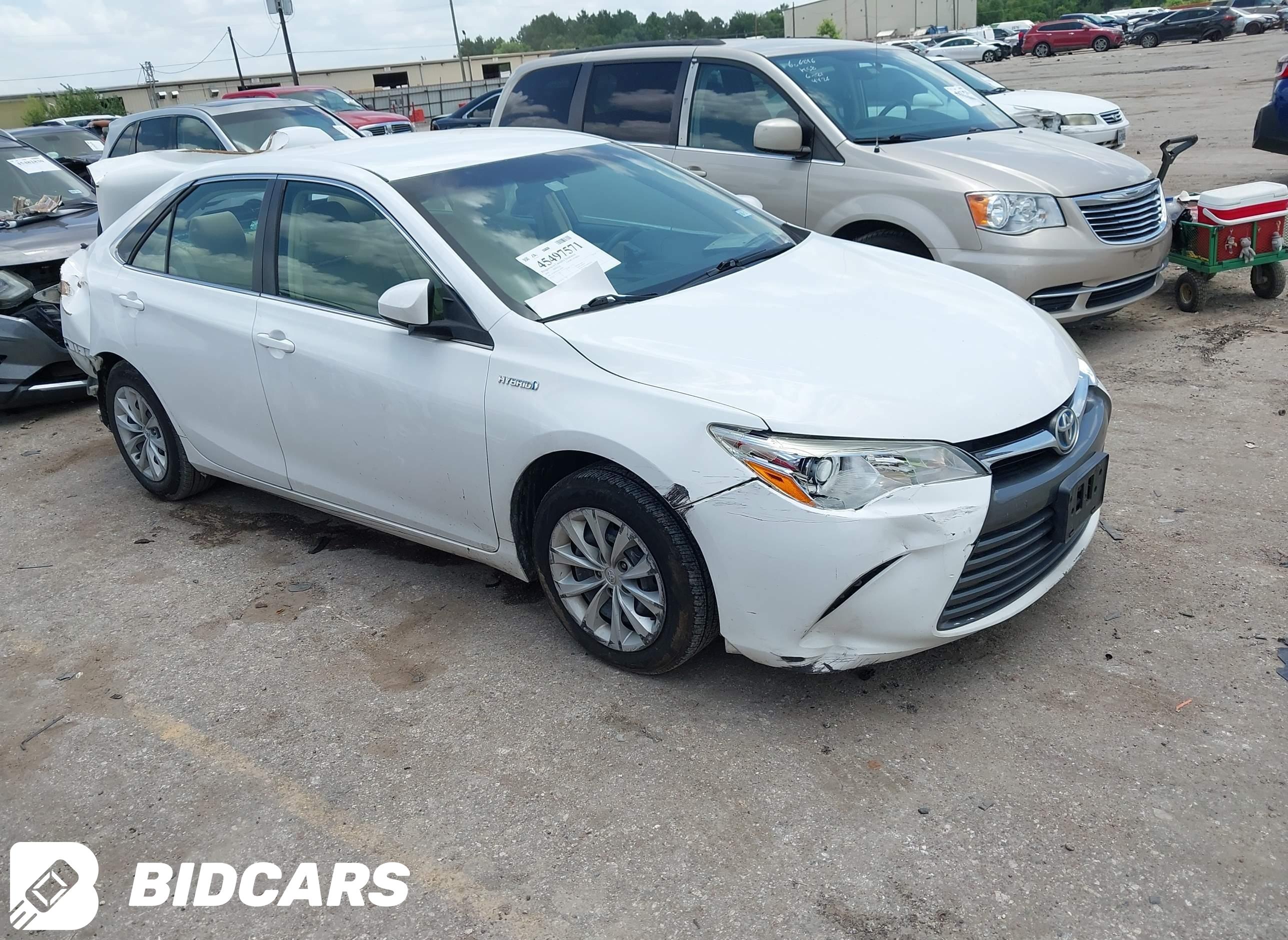 2016 Toyota Camry, Hybrid LE