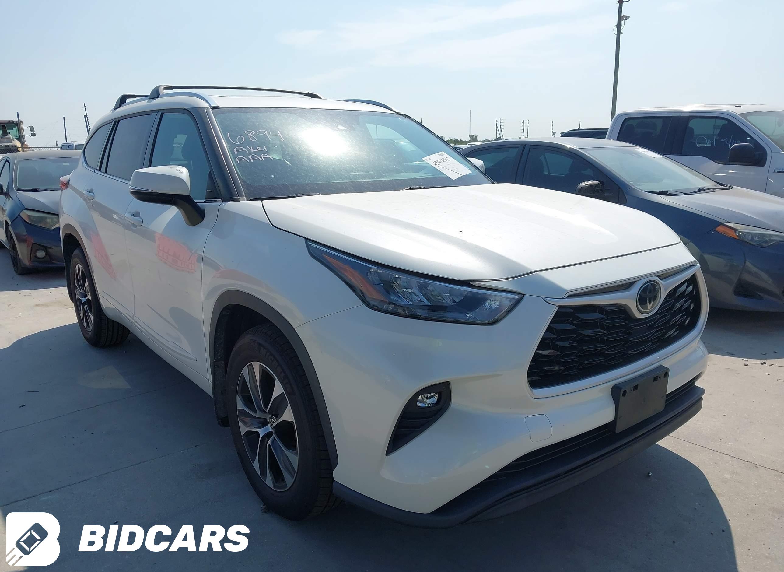 2020 Toyota Highlander, Xle