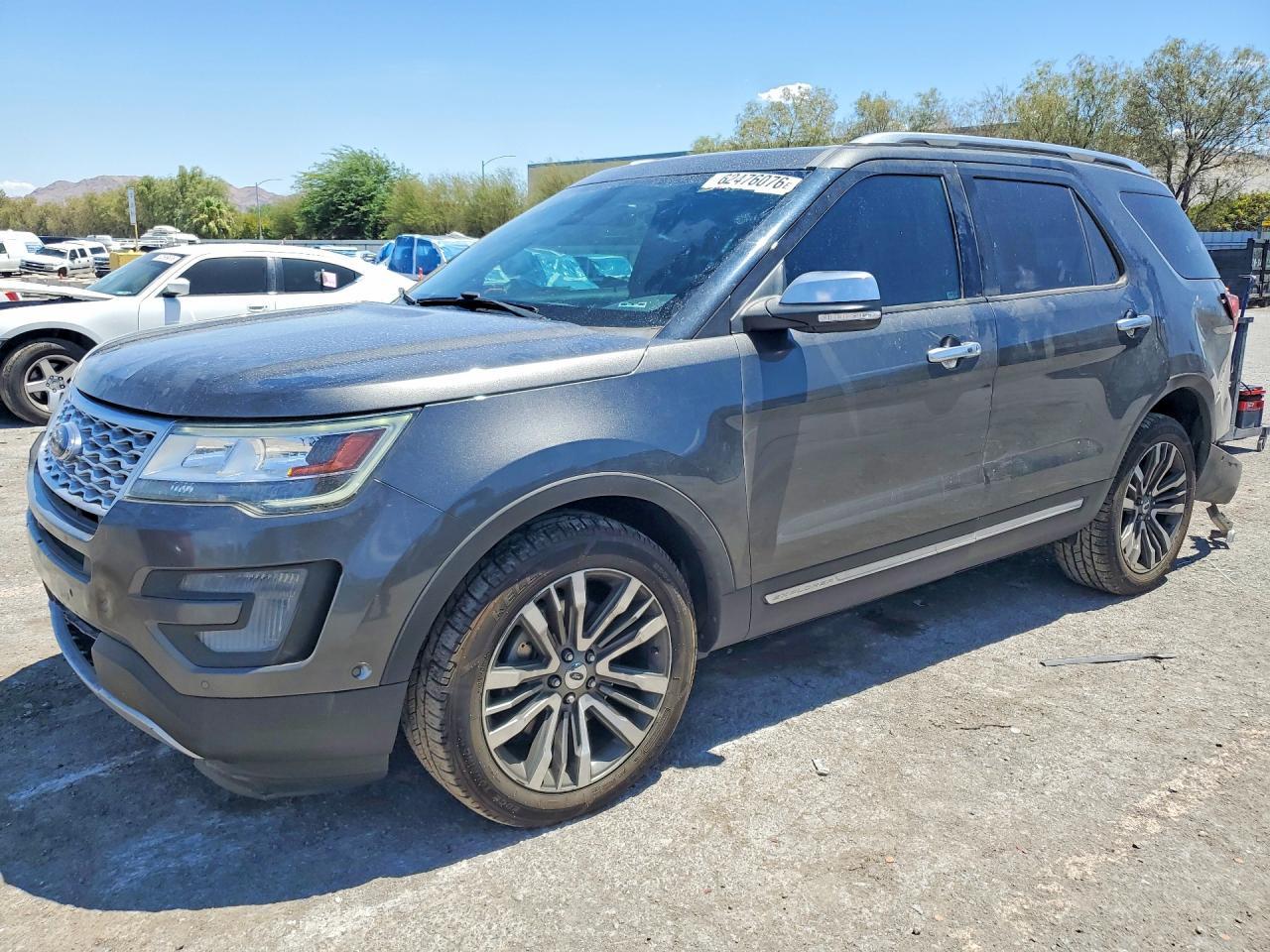 2017 Ford Explorer, Platinum