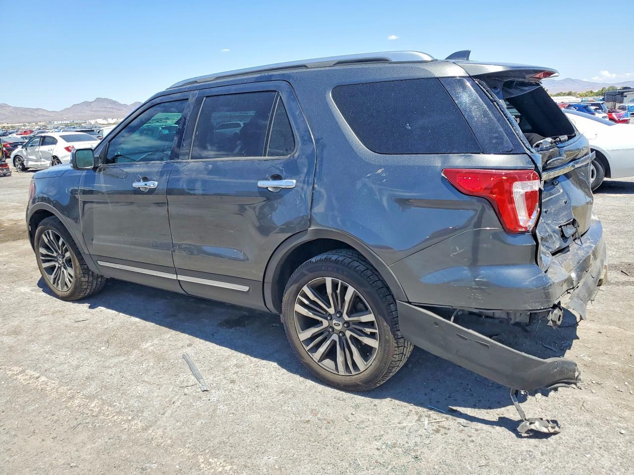 2017 Ford Explorer, Platinum