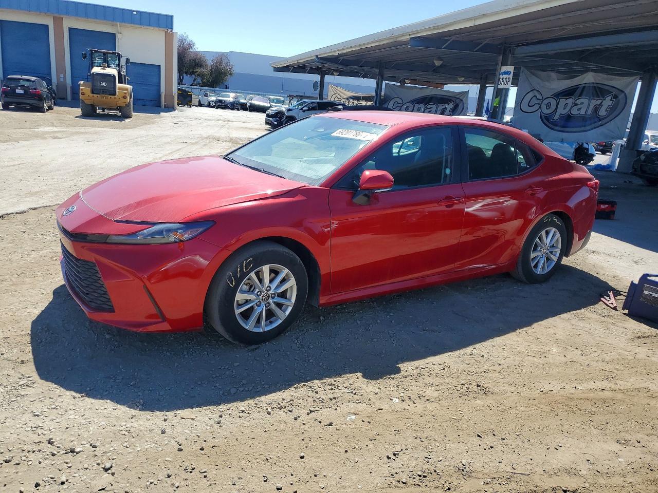 2025 Toyota Camry, LE
