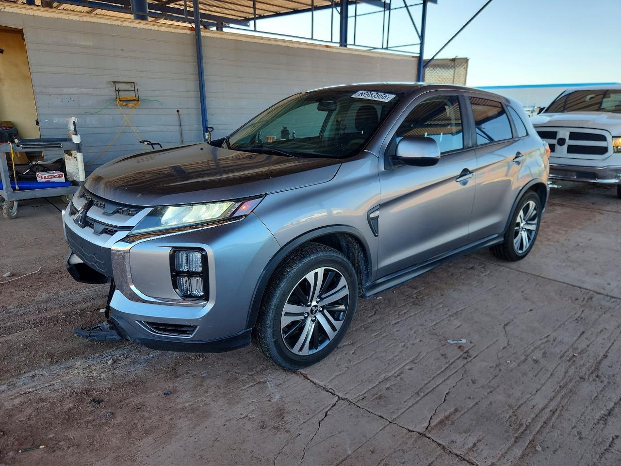 2020 Mitsubishi Outlander, ES
