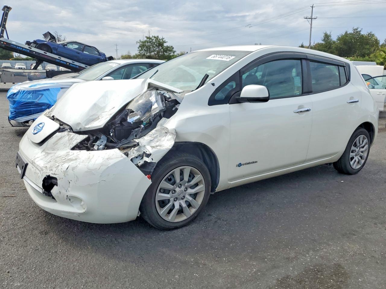 2016 Nissan Leaf, S