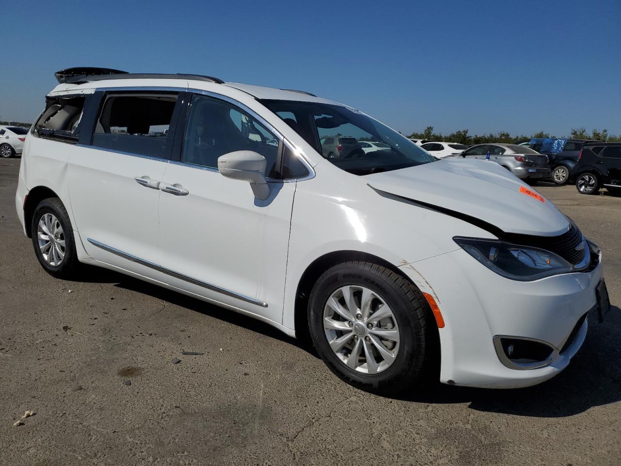 2017 Chrysler Pacifica, Touri...