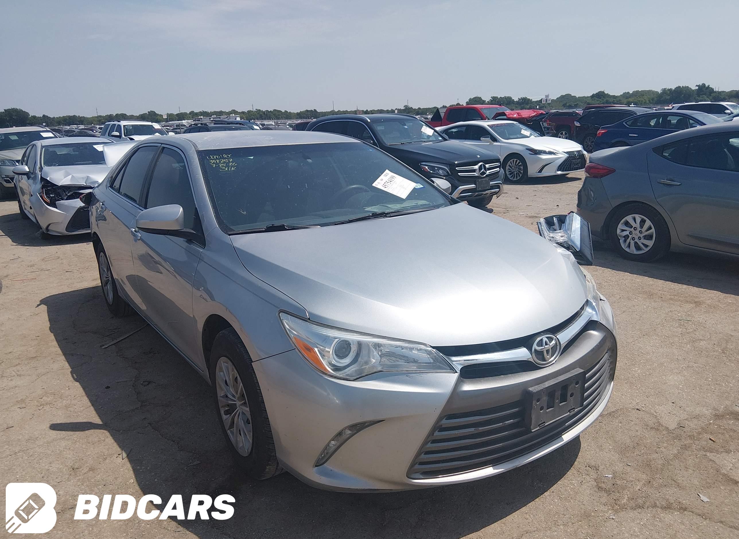 2017 Toyota Camry, LE