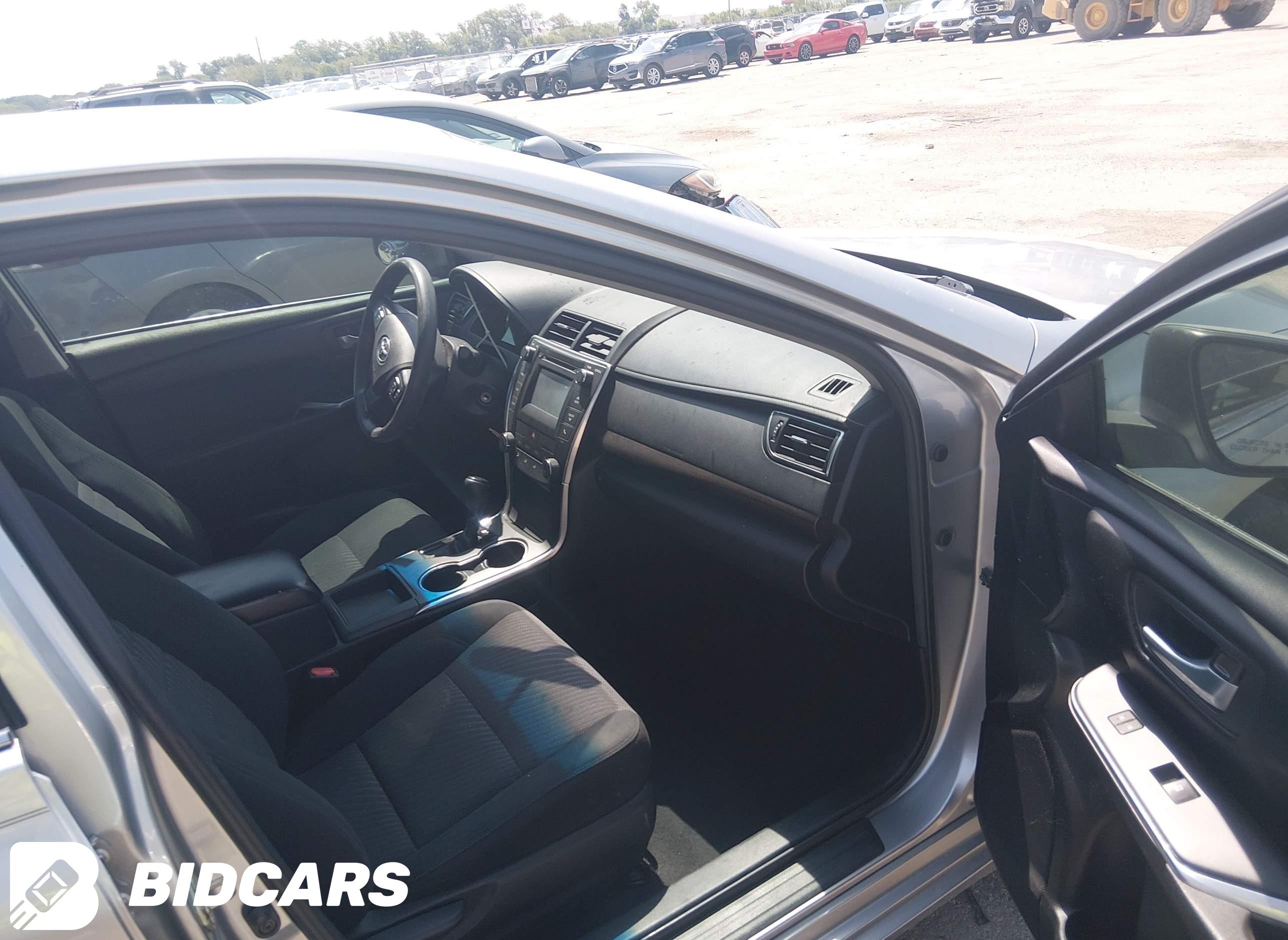 2017 Toyota Camry, LE