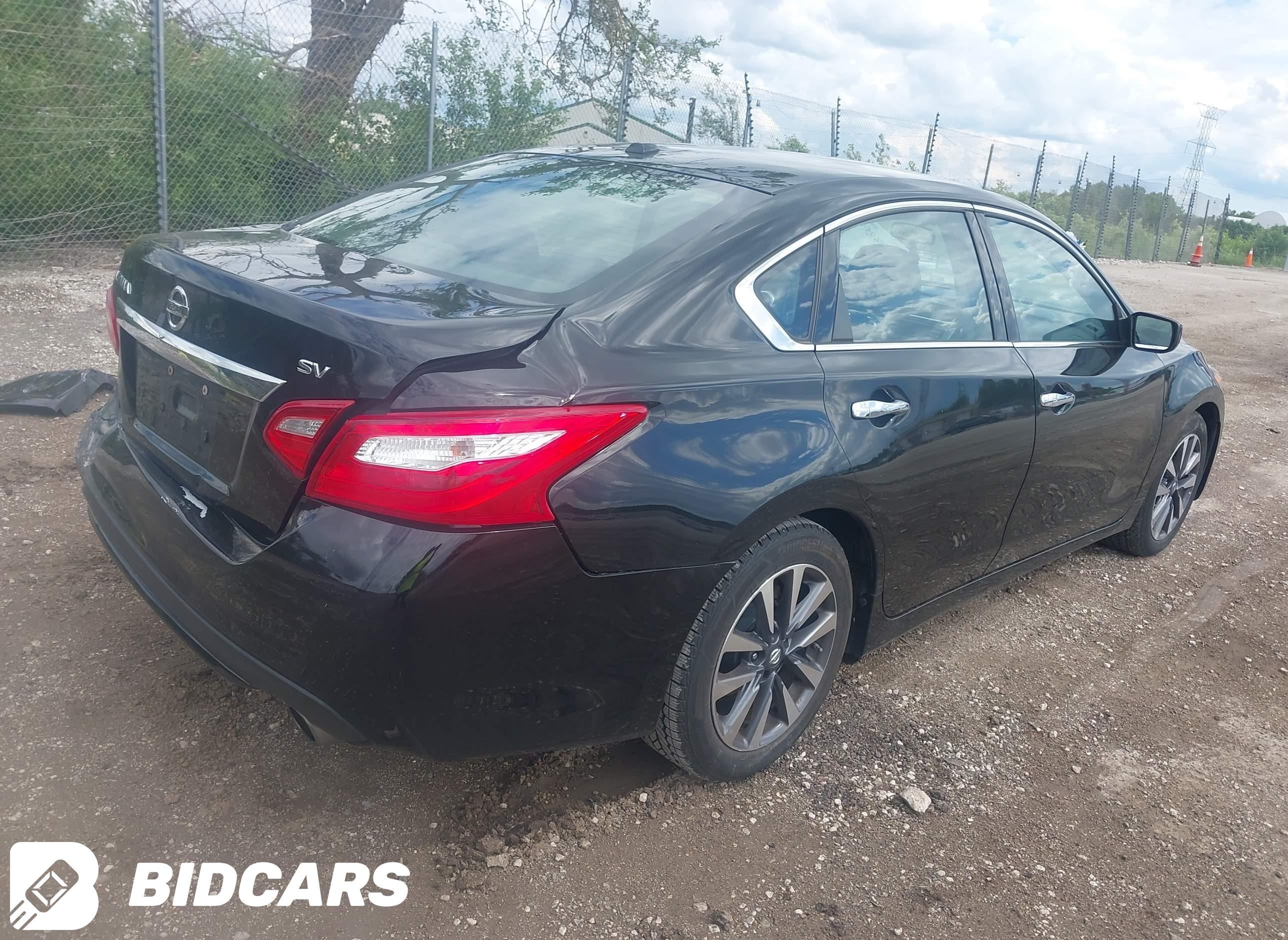 2017 Nissan Altima, 2.5 SV