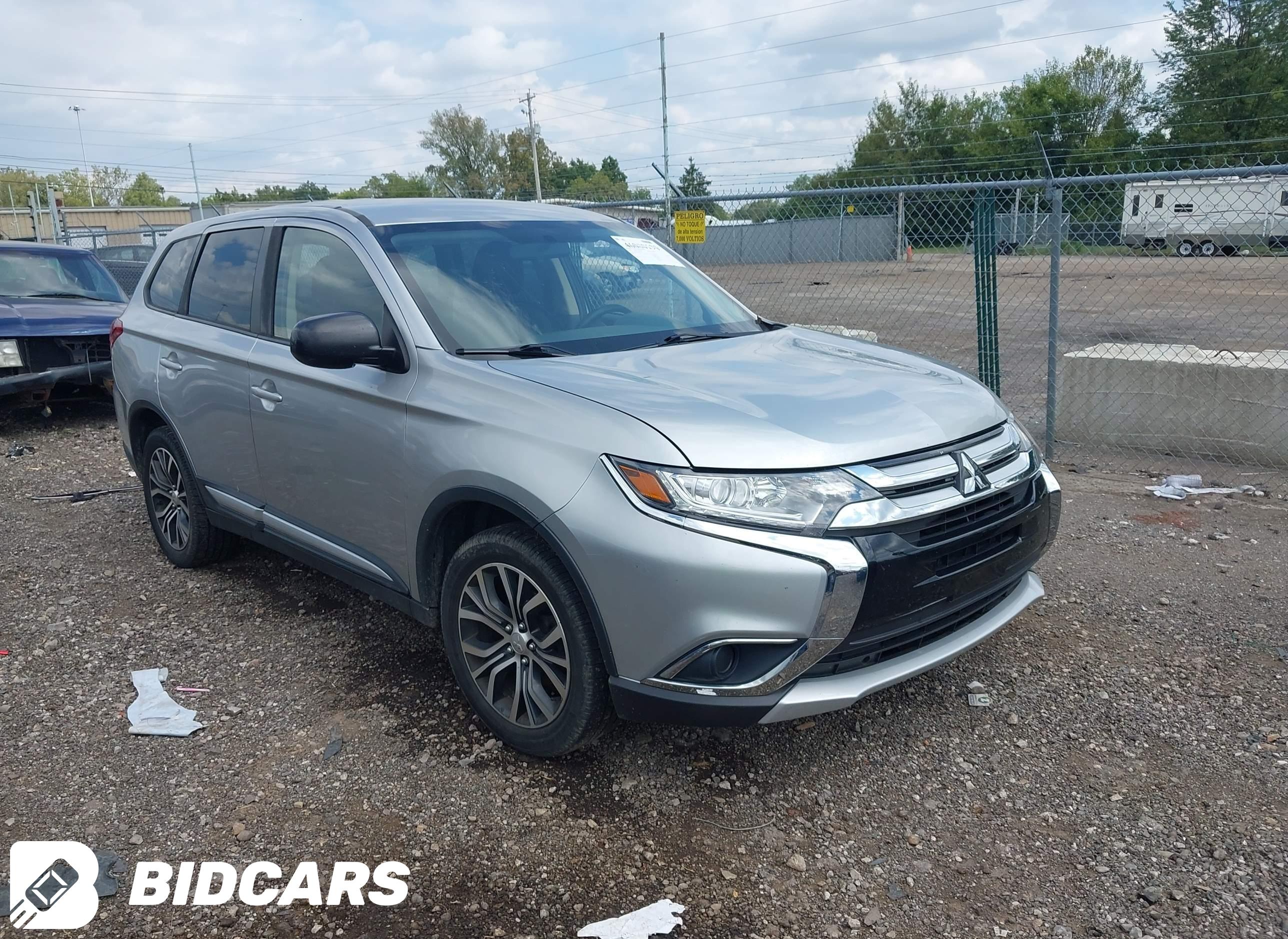 2018 Mitsubishi Outlander, ES
