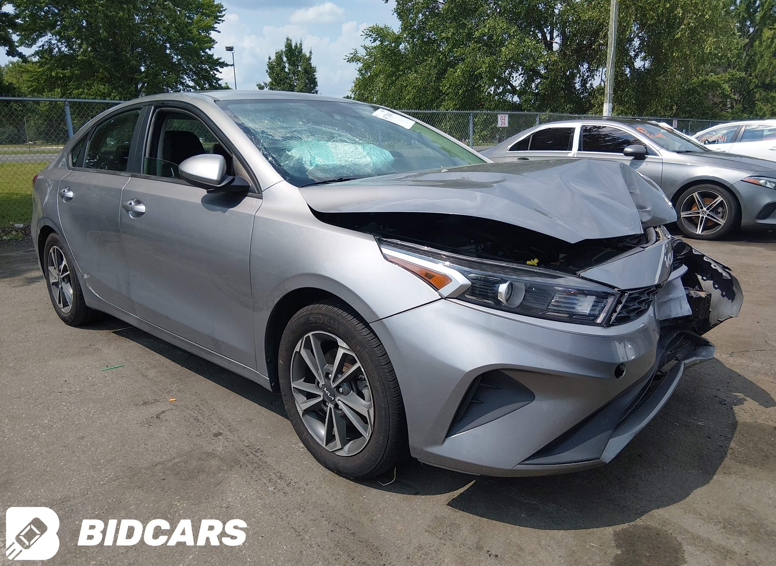 2023 KIA Forte, Lxs