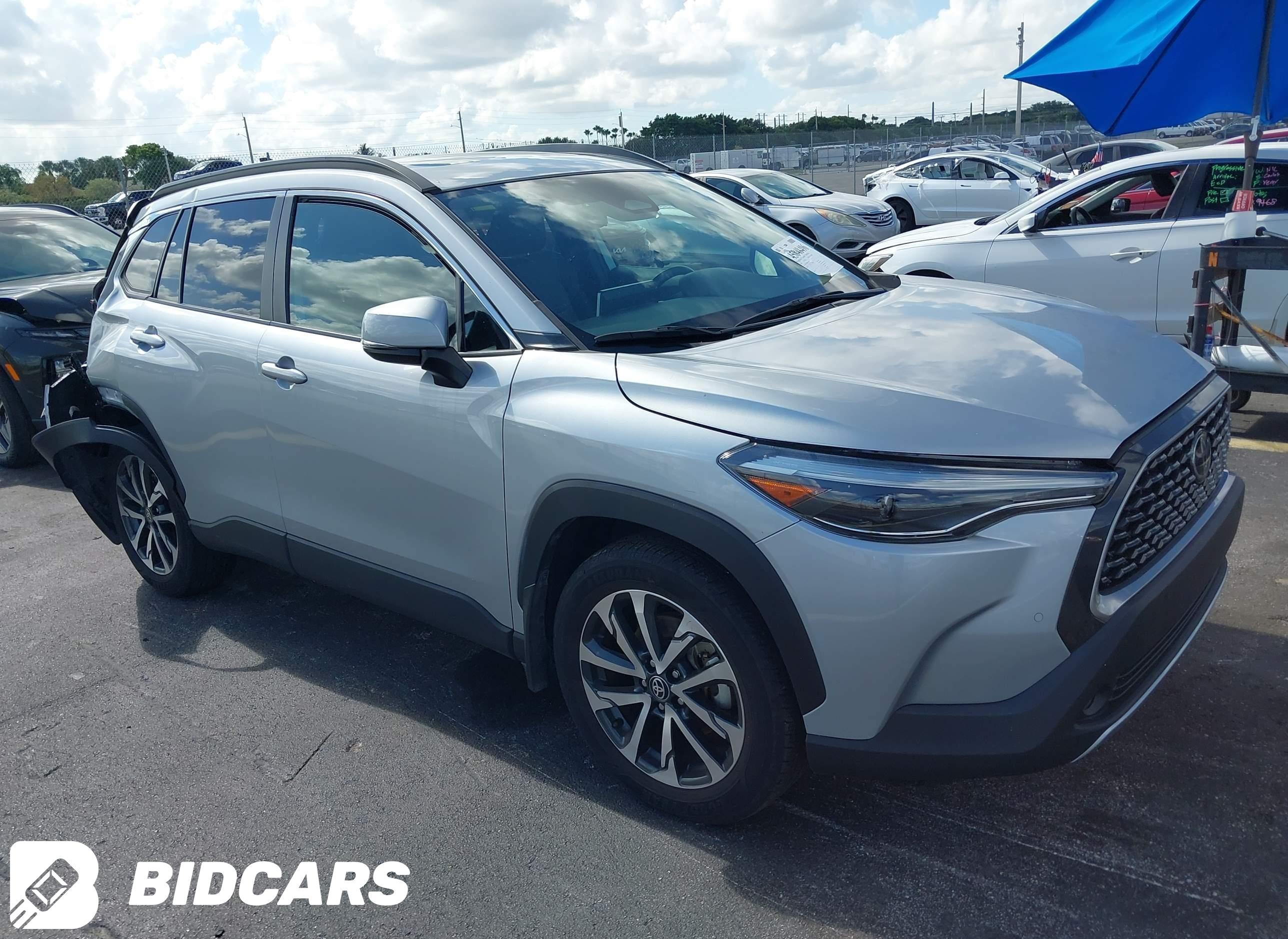 2024 Toyota Corolla Cross, Xle