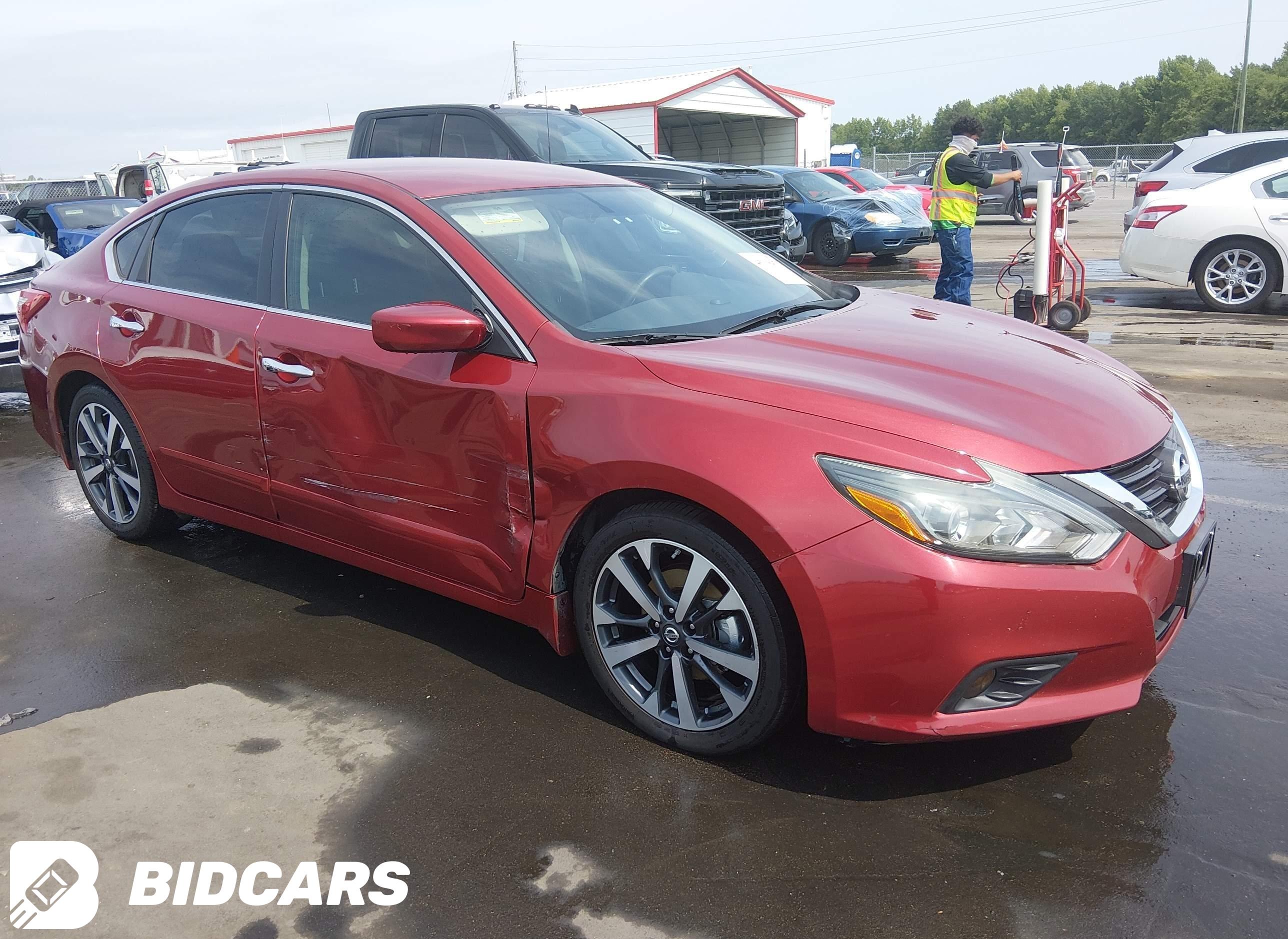 2016 Nissan Altima, 2.5 SR