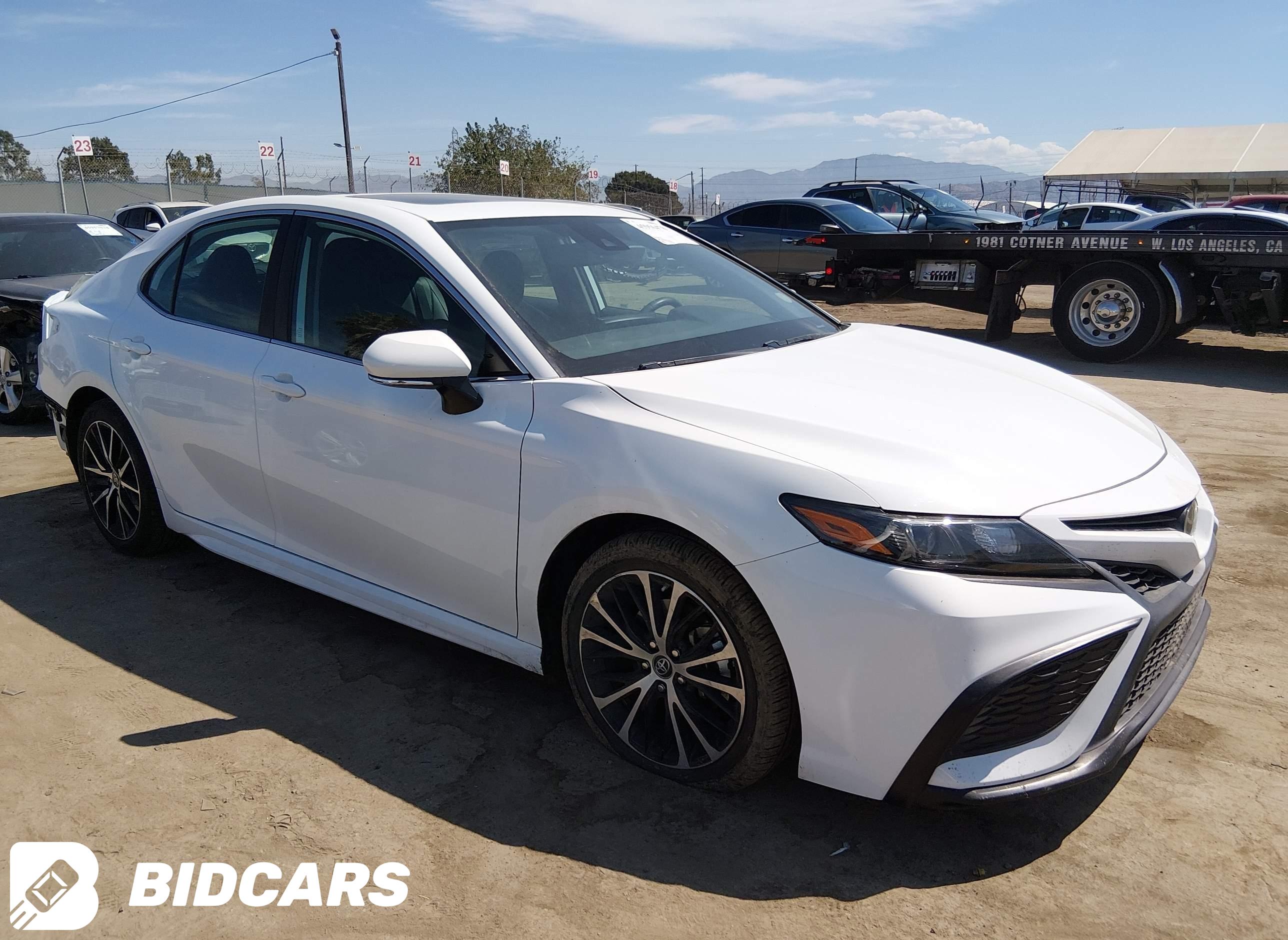 2023 Toyota Camry, SE