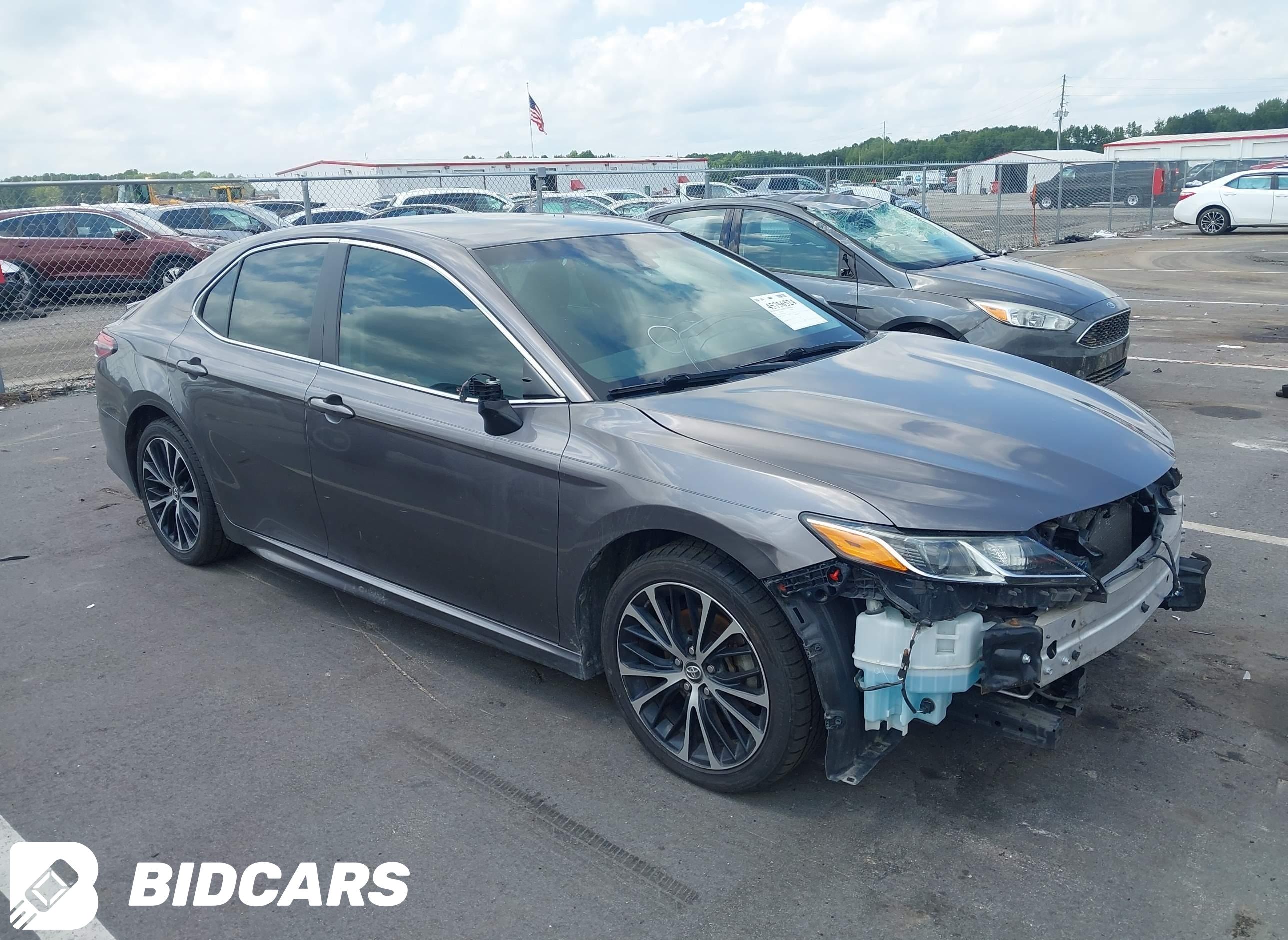 2018 Toyota Camry, SE