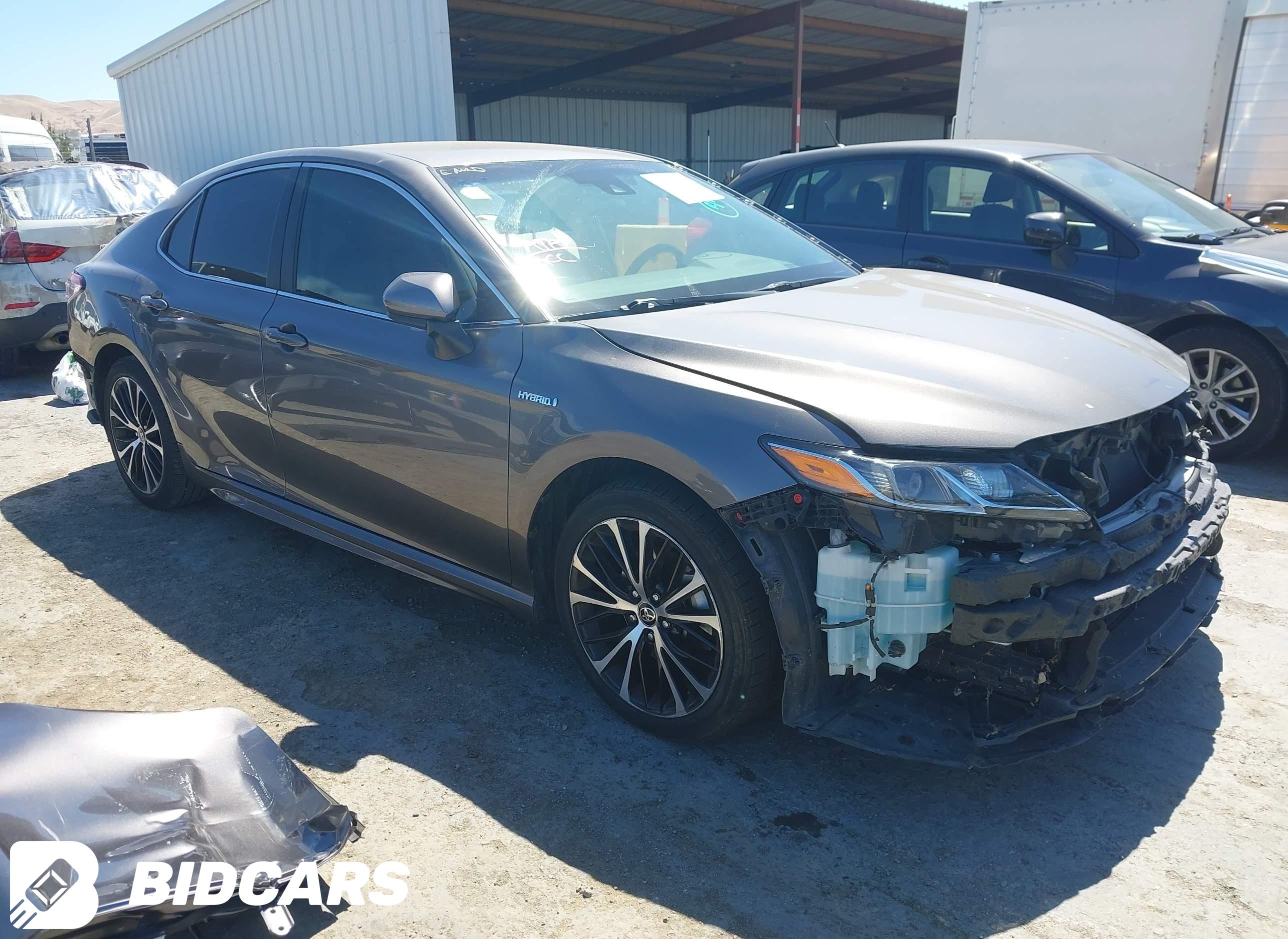 2020 Toyota Camry, Se Hybrid