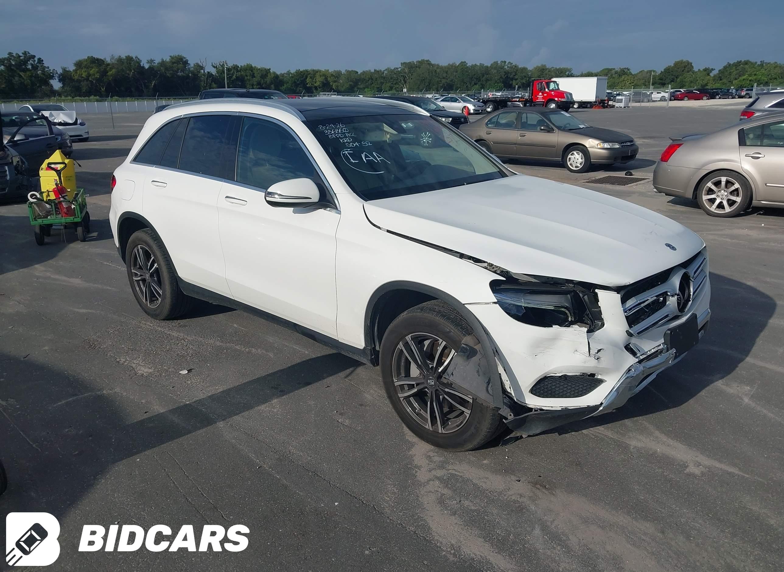 2019 Mercedes-Benz GLC 300, 4...