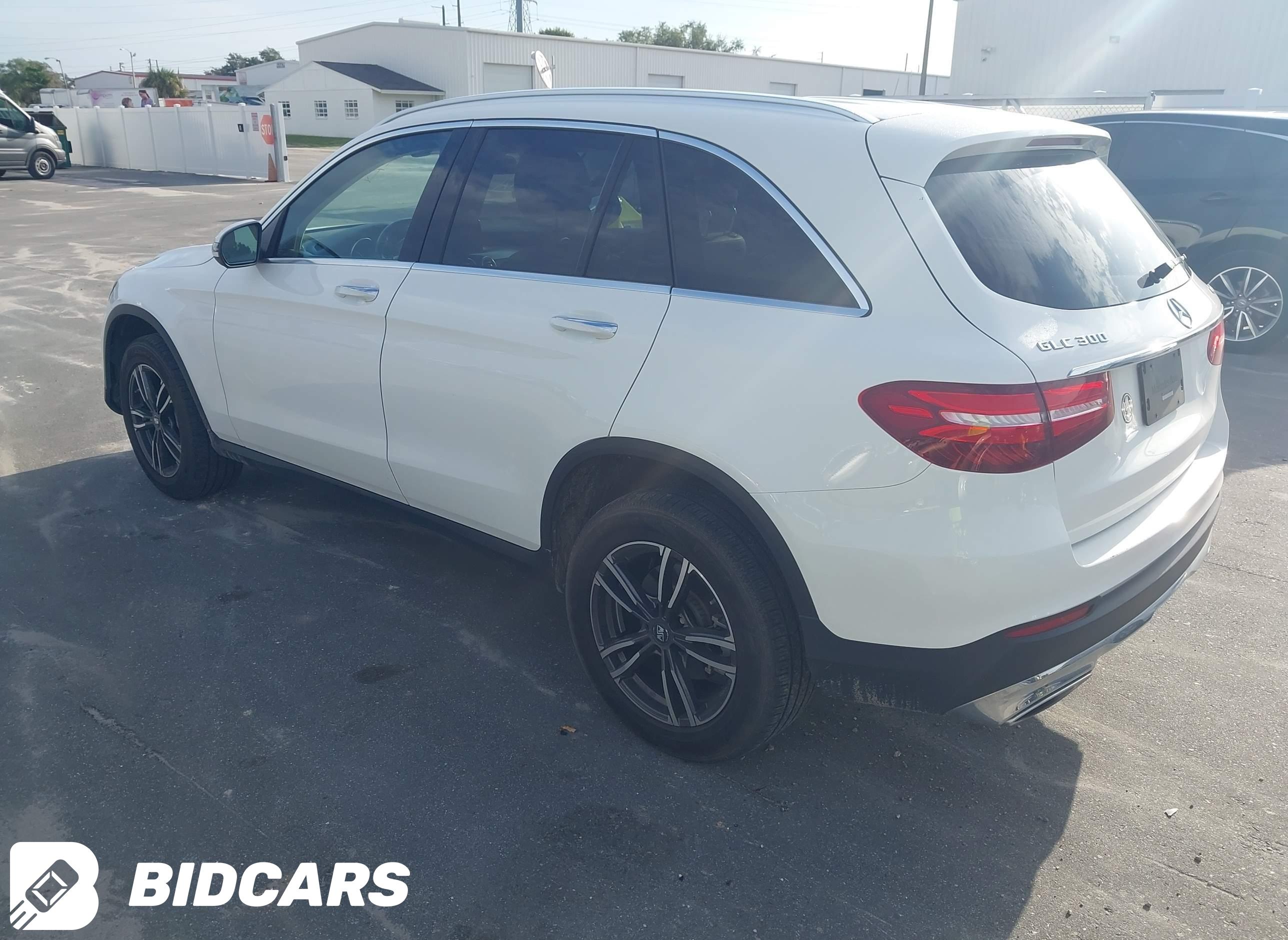 2019 Mercedes-Benz GLC 300, 4...