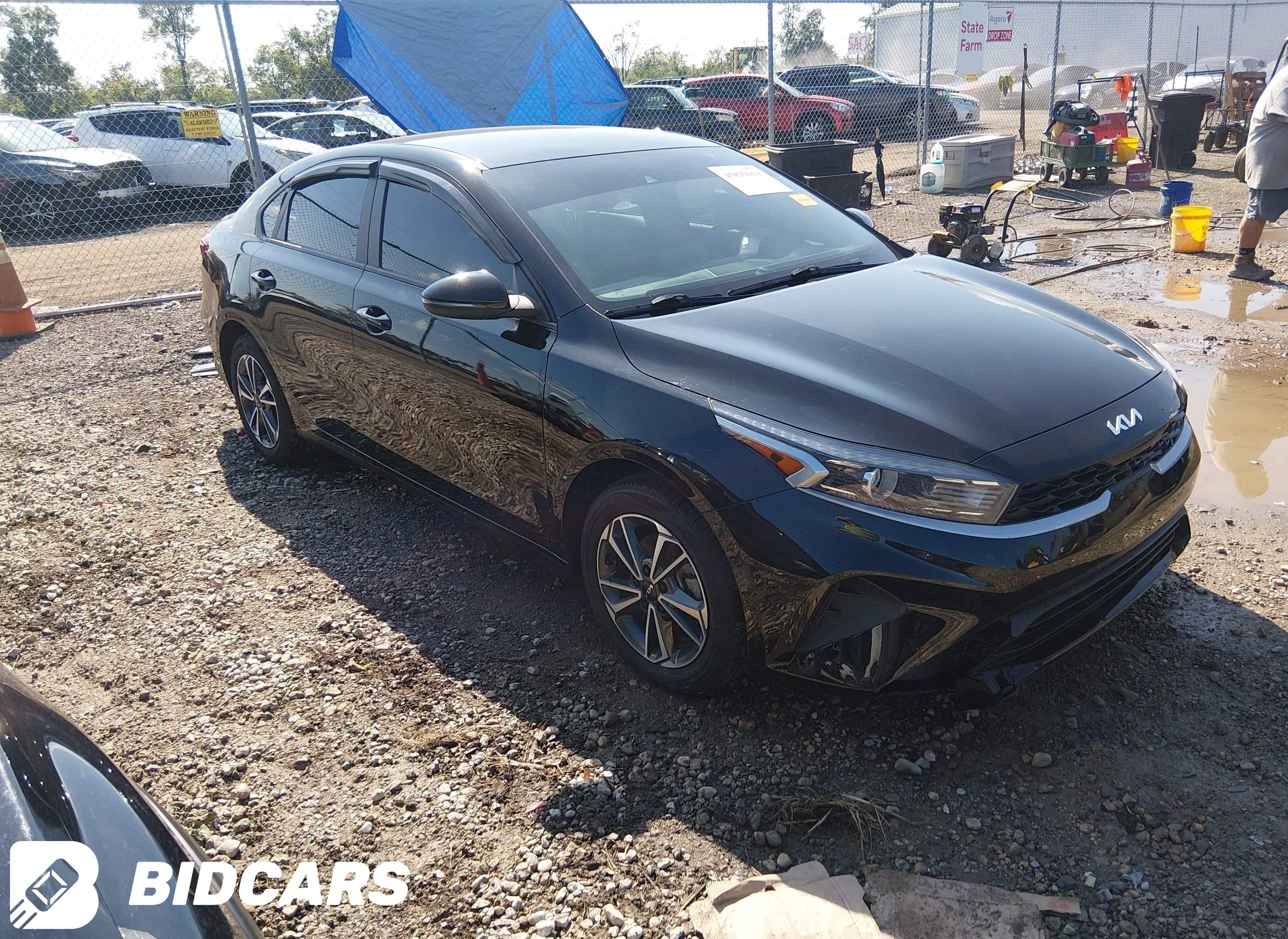 2023 KIA Forte, Lxs