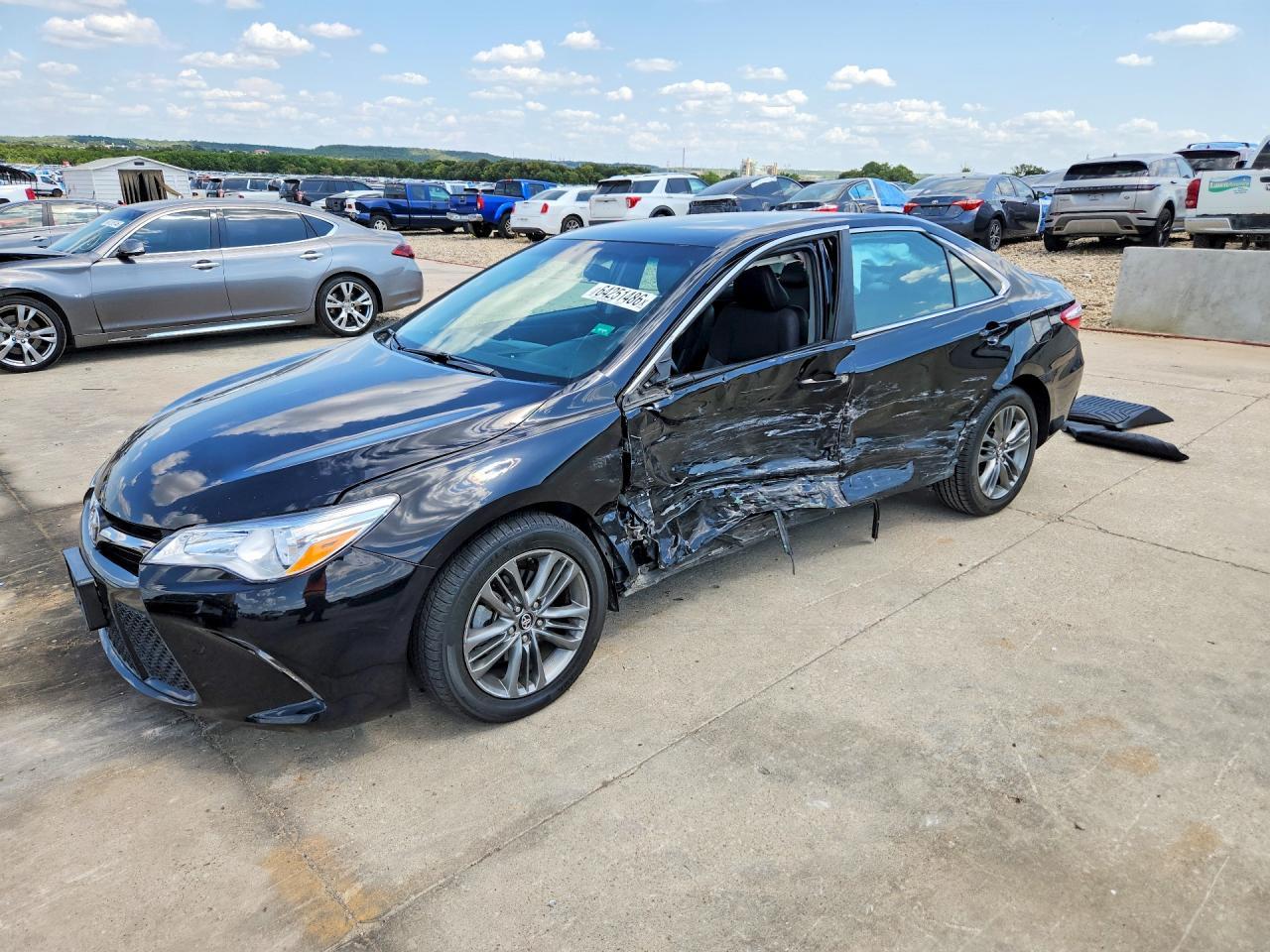 2017 Toyota Camry, SE