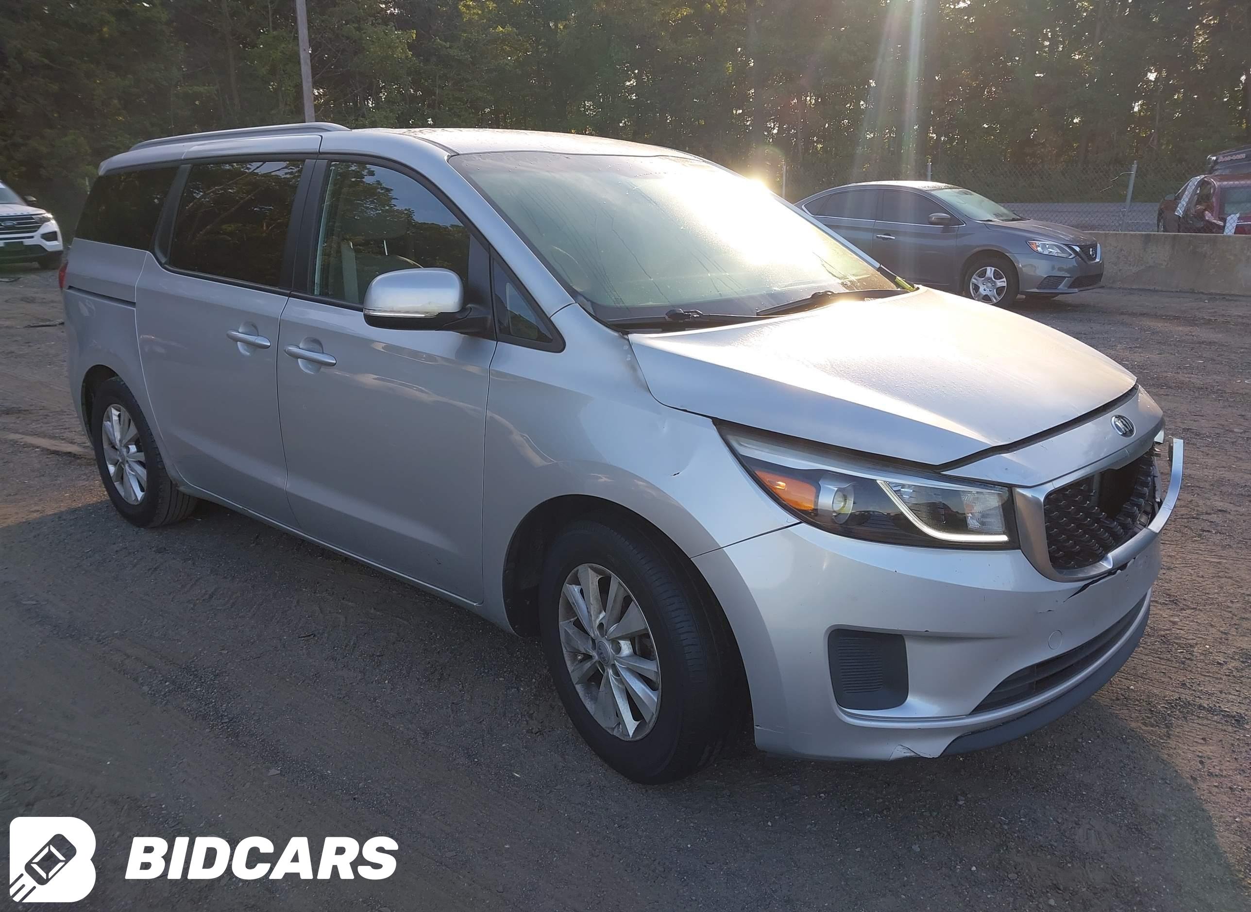 2016 KIA Sedona, LX