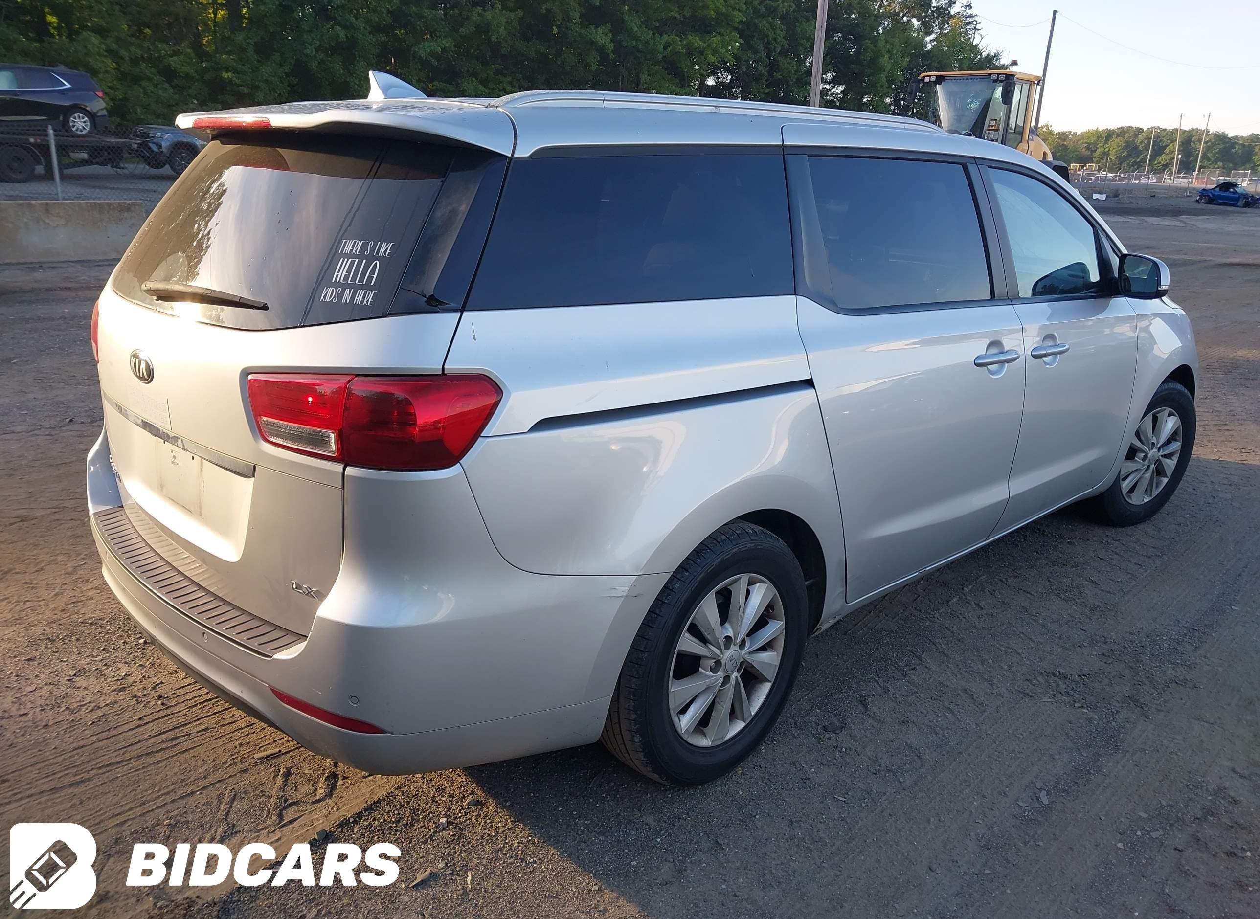 2016 KIA Sedona, LX