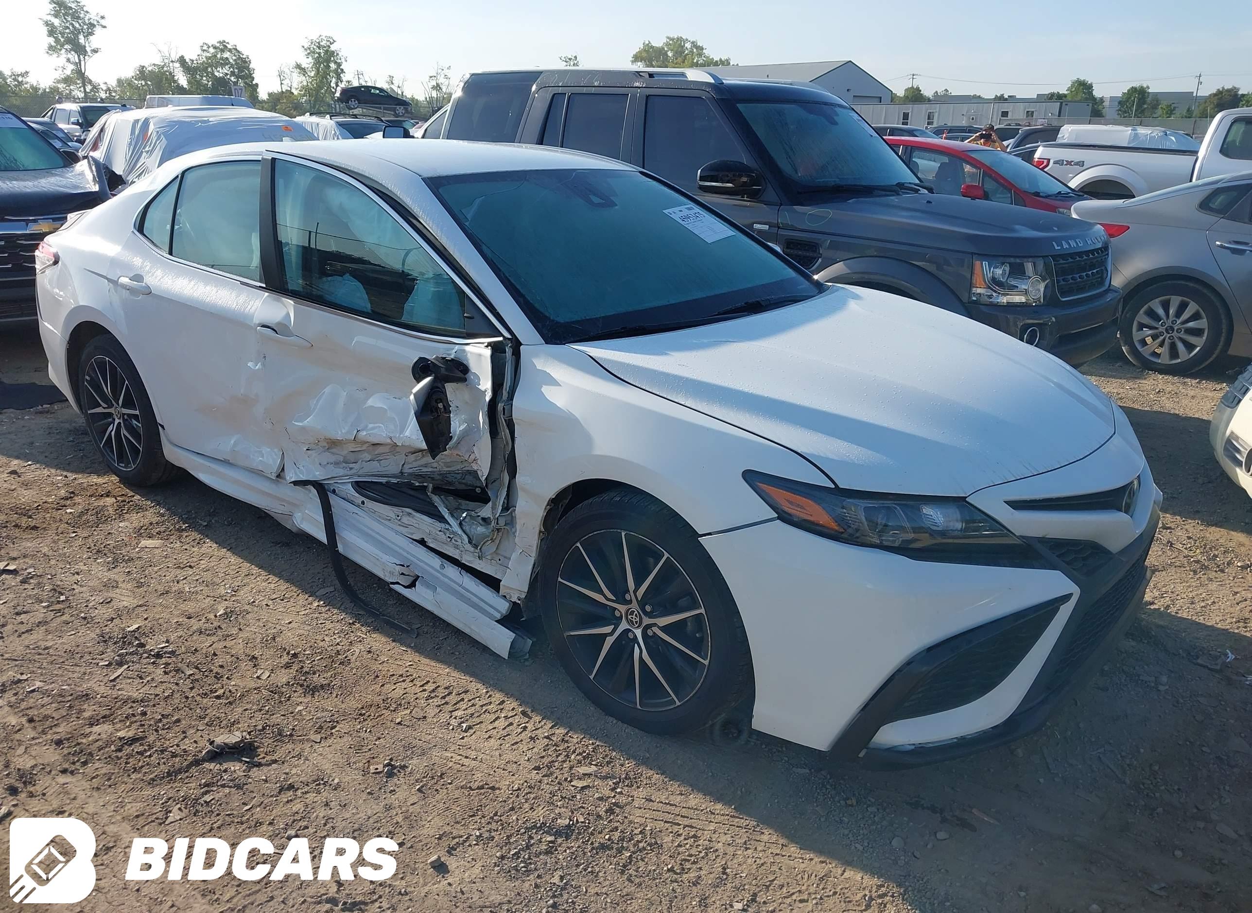 2021 Toyota Camry, SE