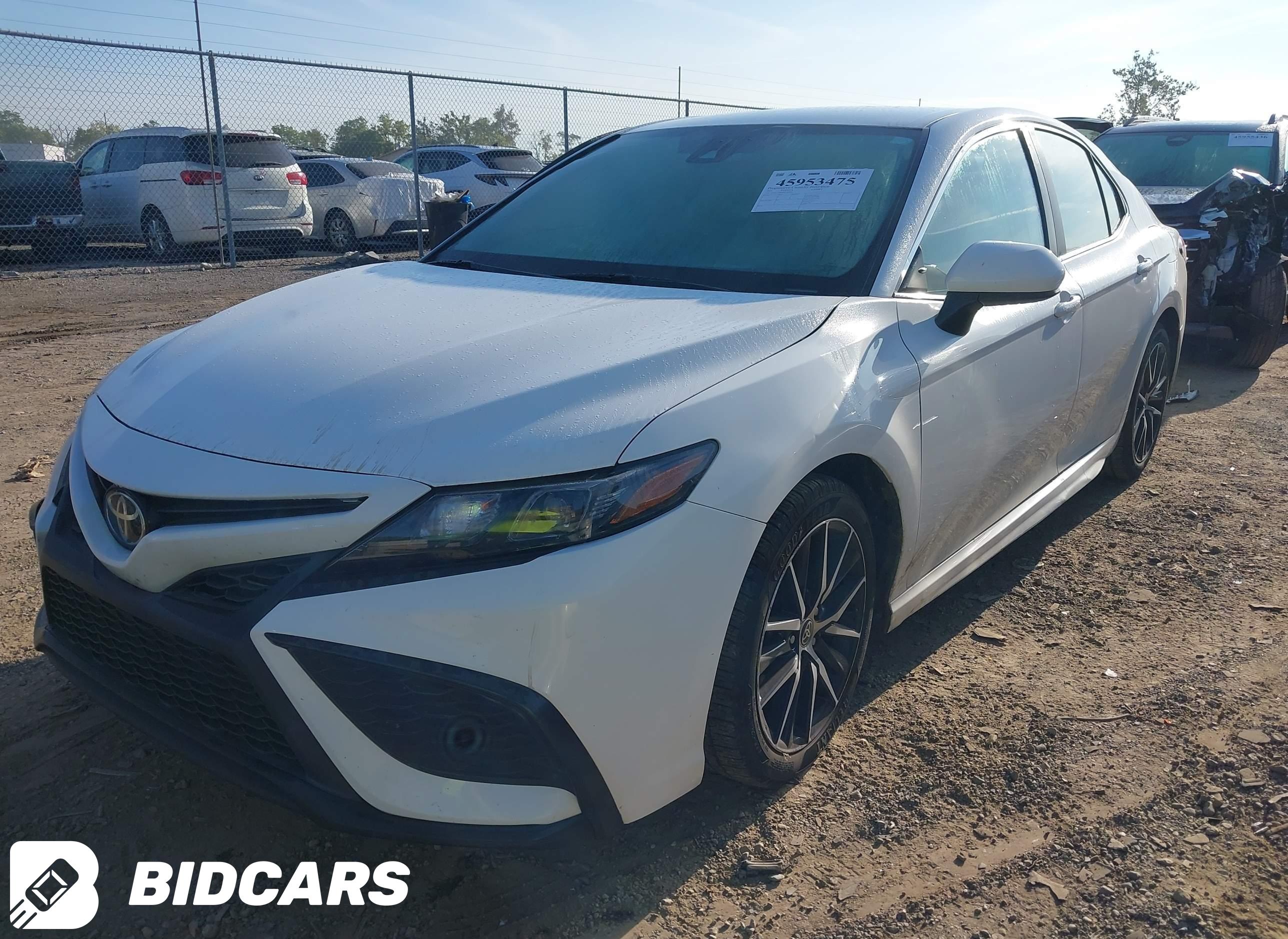 2021 Toyota Camry, SE