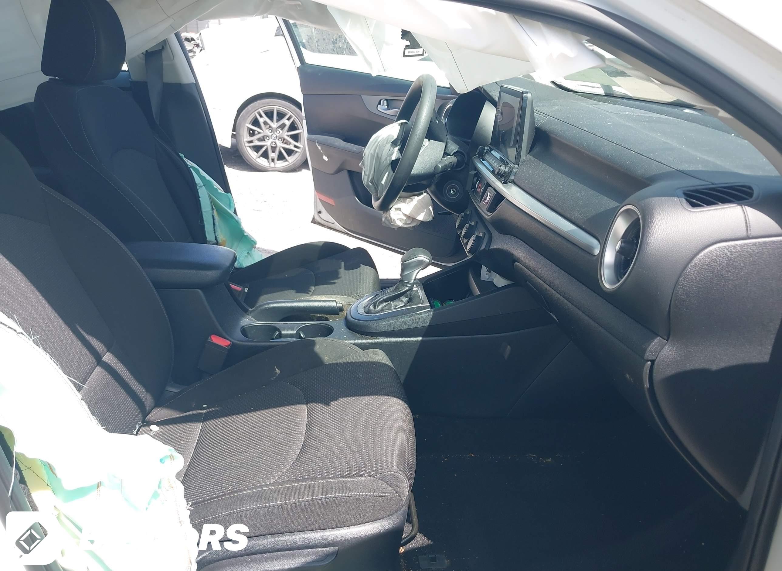 2021 KIA Forte, Lxs