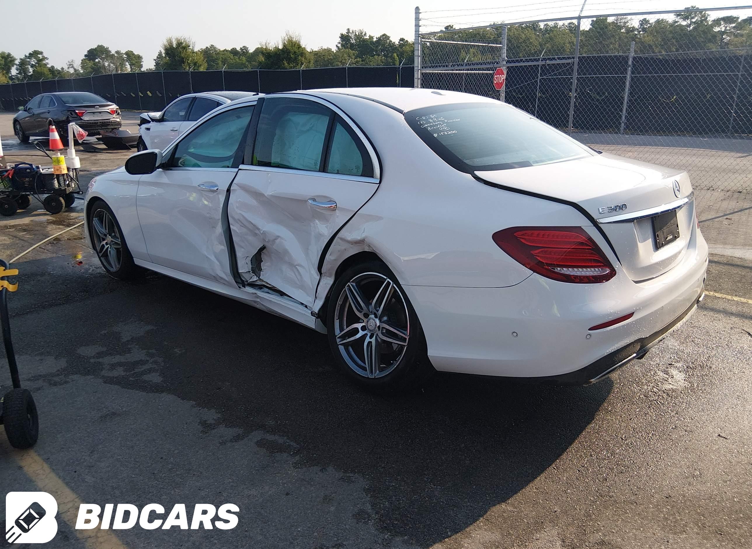 2017 Mercedes-Benz E 300