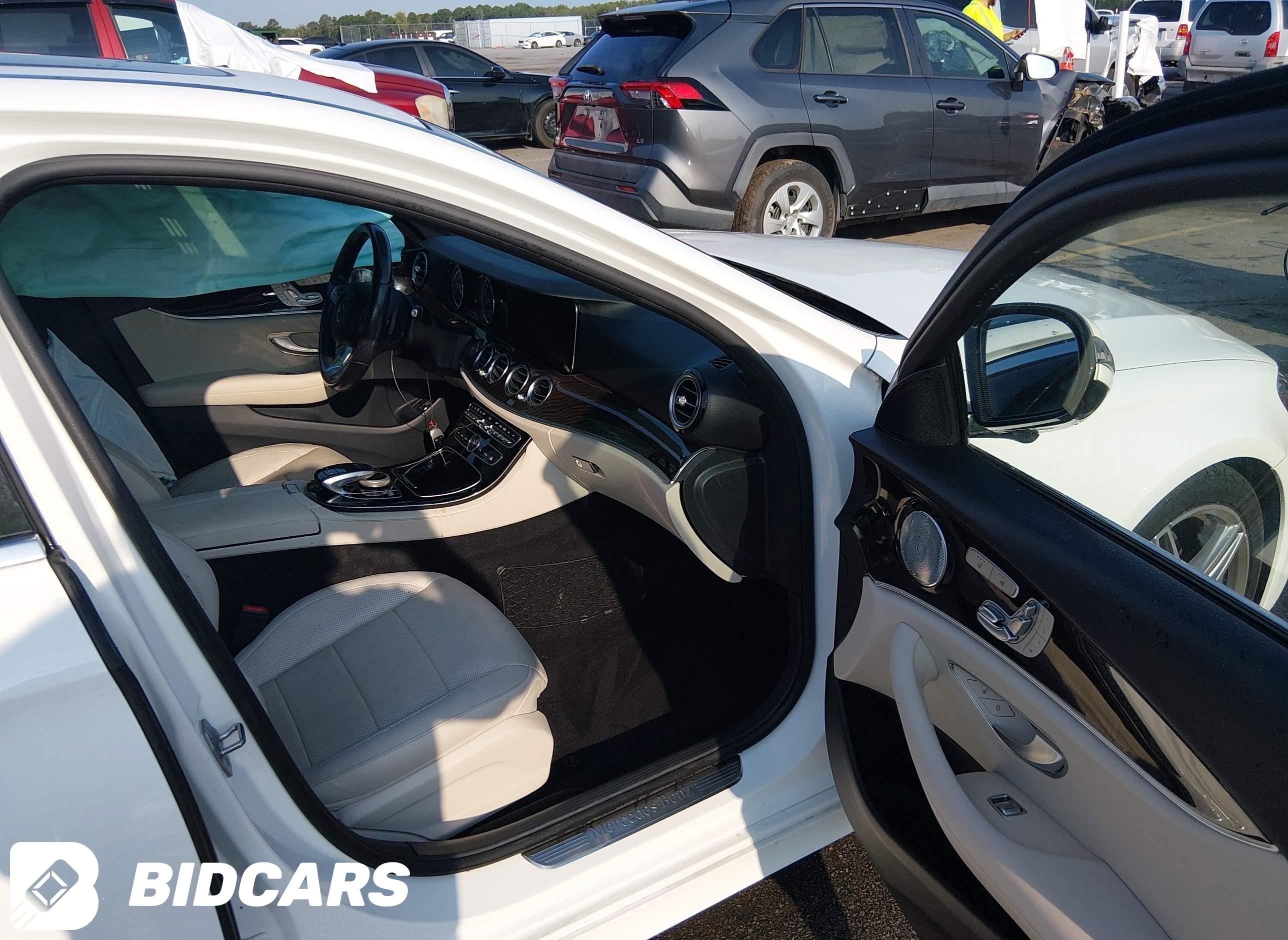 2017 Mercedes-Benz E 300