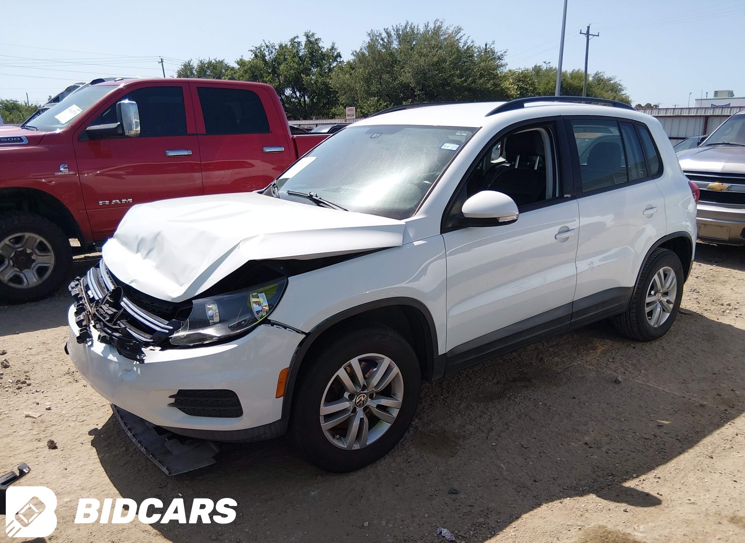 2016 Volkswagen Tiguan, S