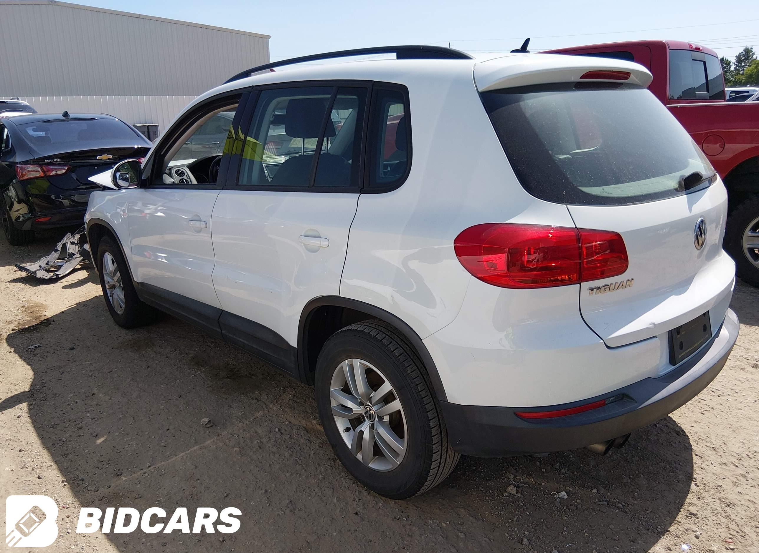 2016 Volkswagen Tiguan, S