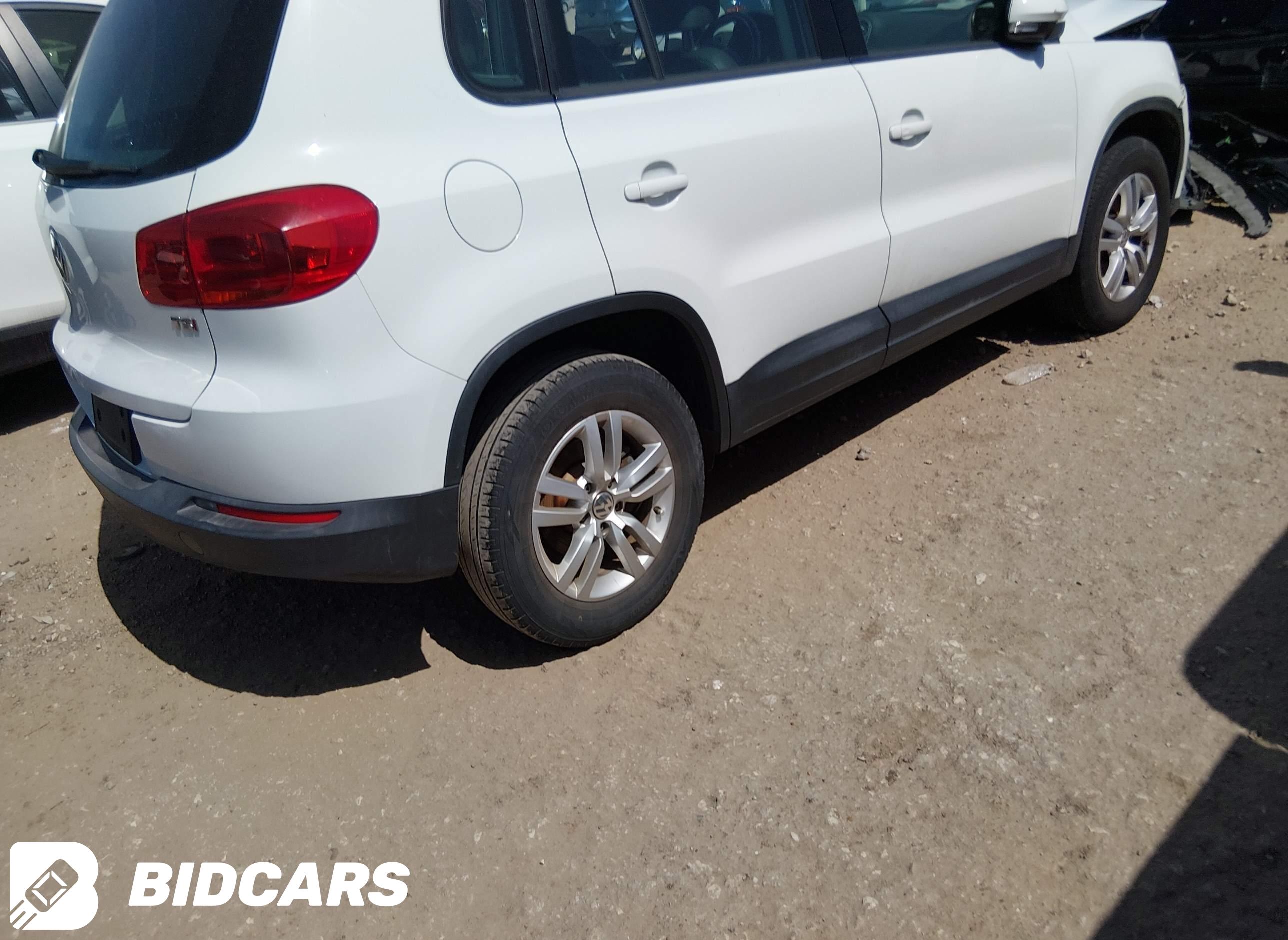 2016 Volkswagen Tiguan, S