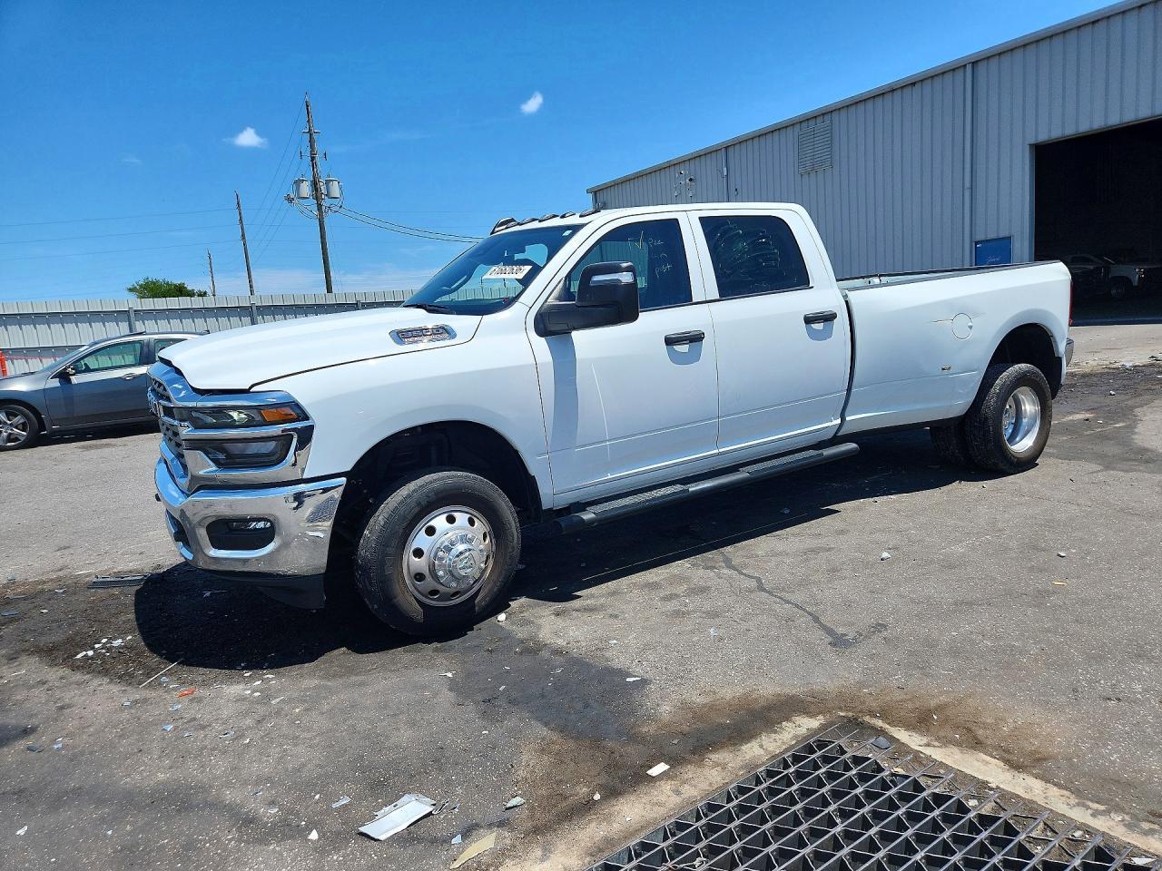 2025 RAM 3500, Tradesman
