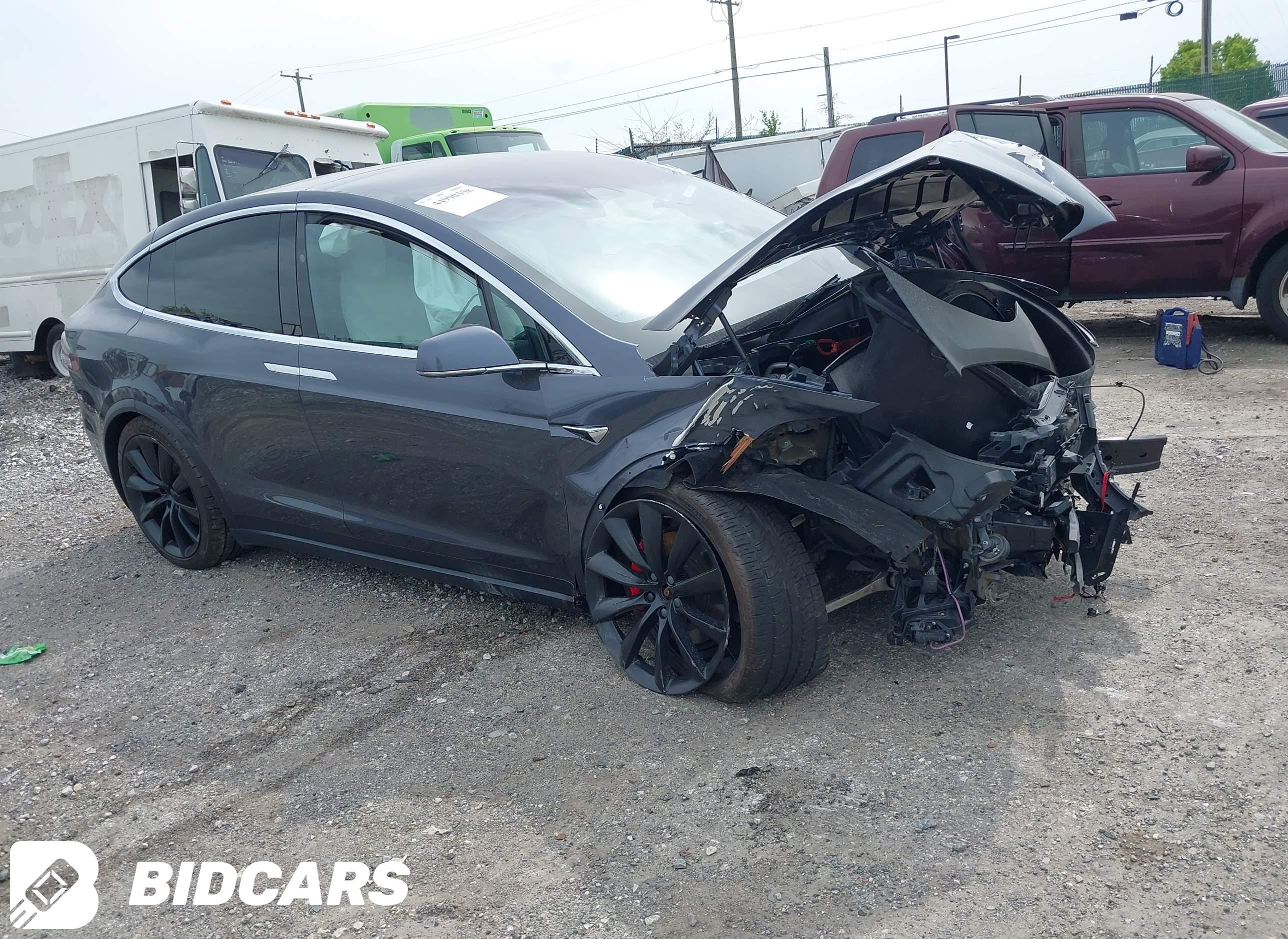 2020 Tesla Model X, Performan...