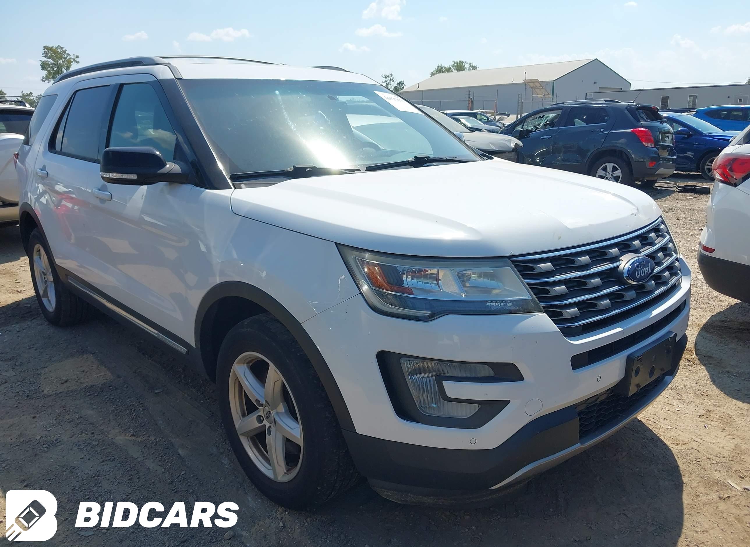 2017 Ford Explorer, Xlt