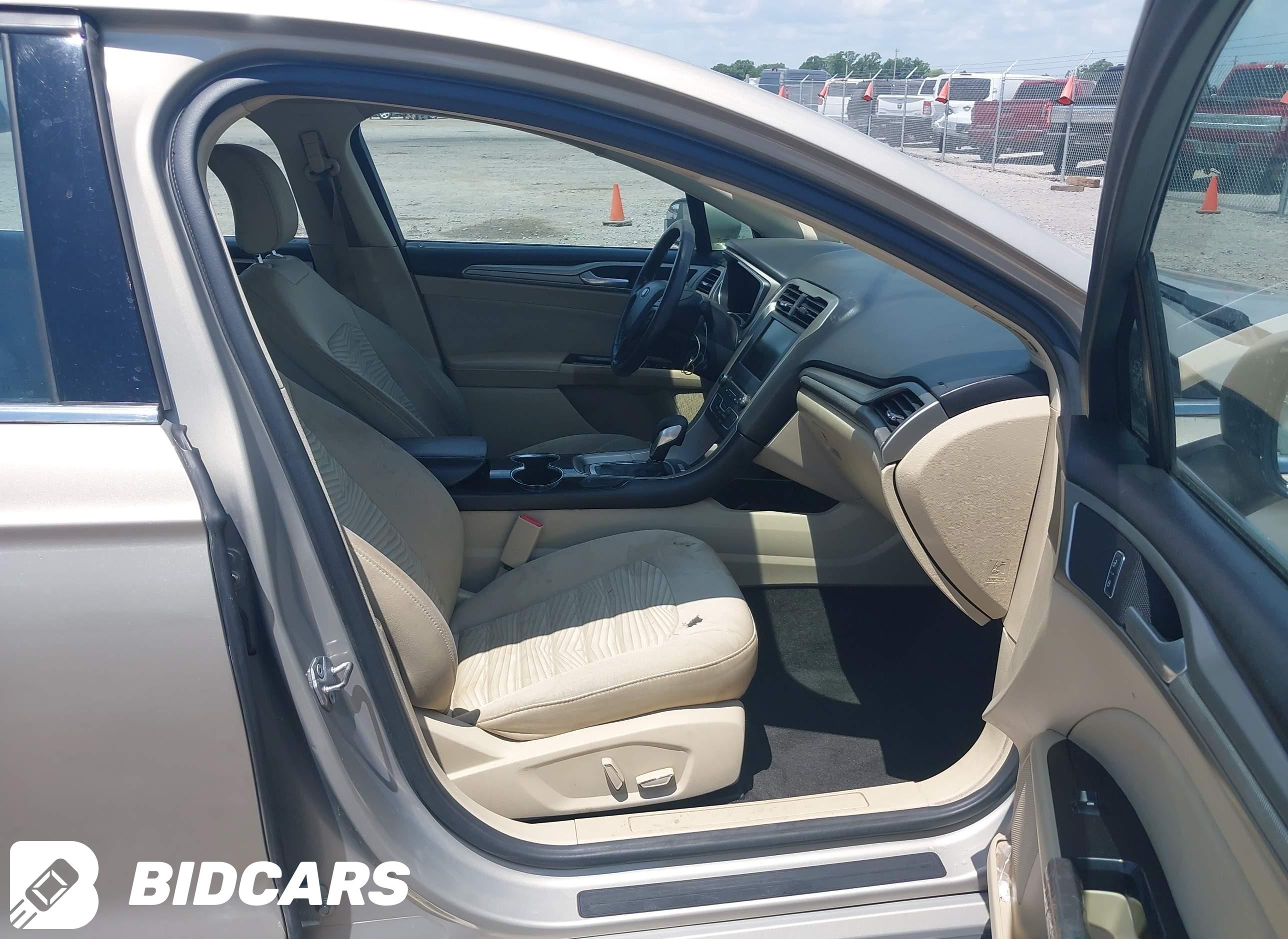 2016 Ford Fusion, SE