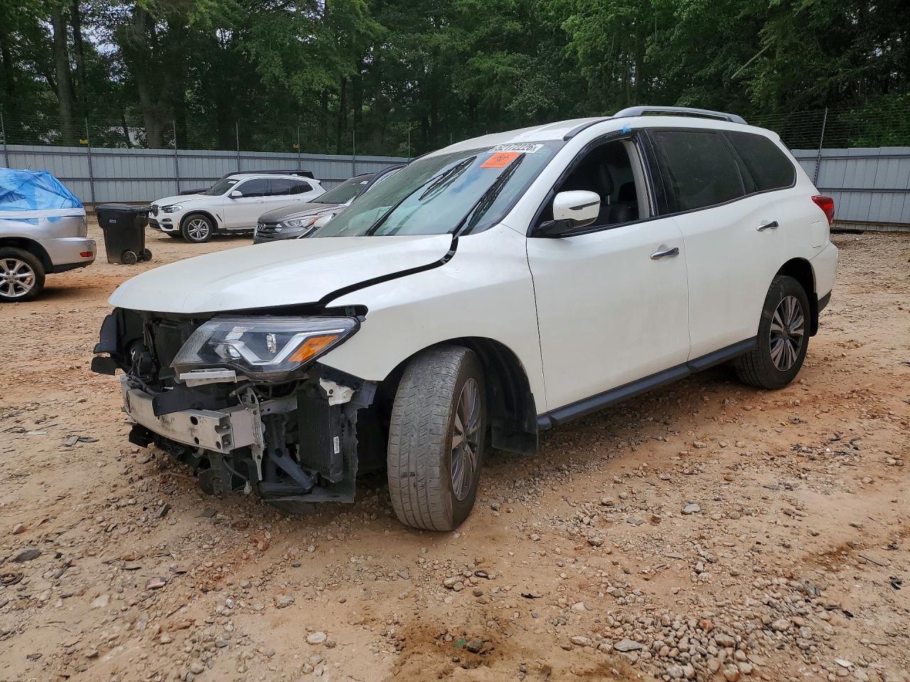 2020 Nissan Pathfinder, SV