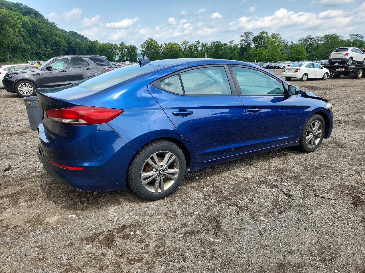 2017 Hyundai Elantra, Value E...