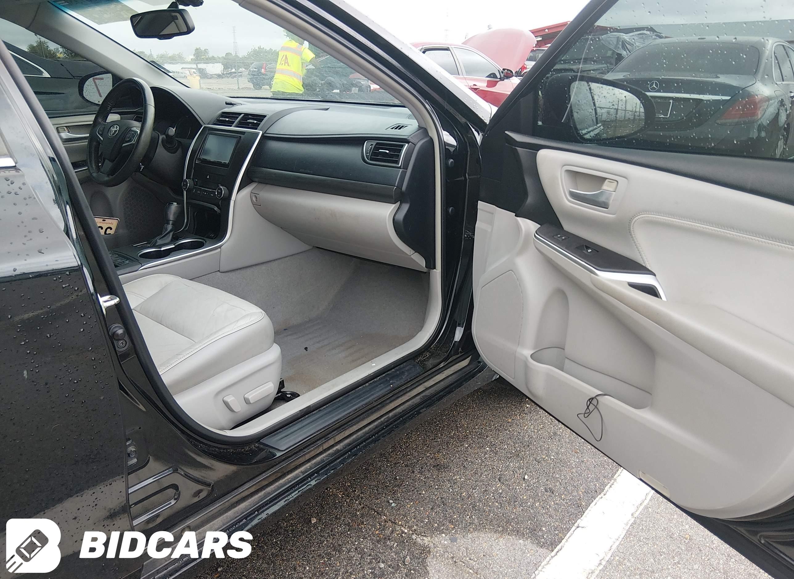 2015 Toyota Camry, Hybrid Xle
