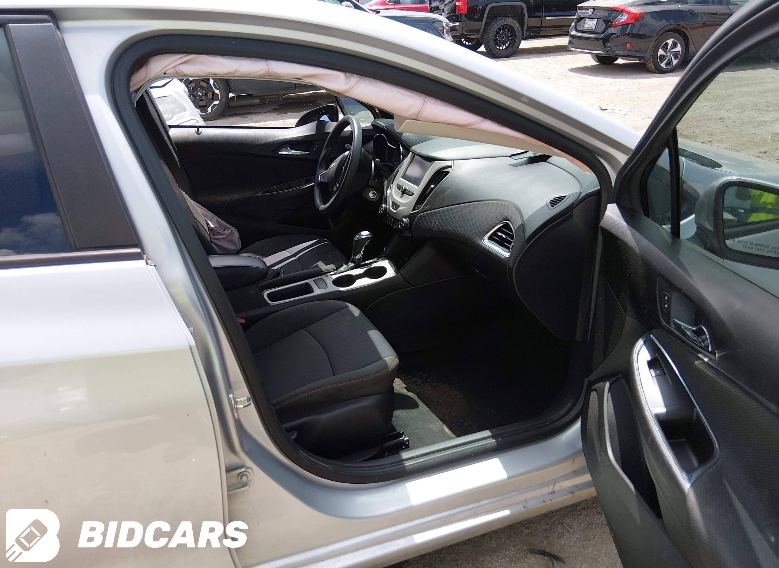 2017 Chevrolet Cruze, Ls Auto