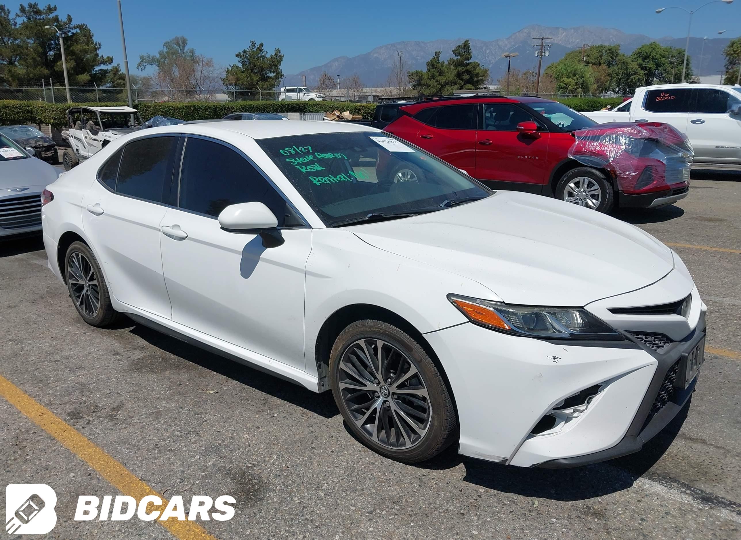 2019 Toyota Camry, SE